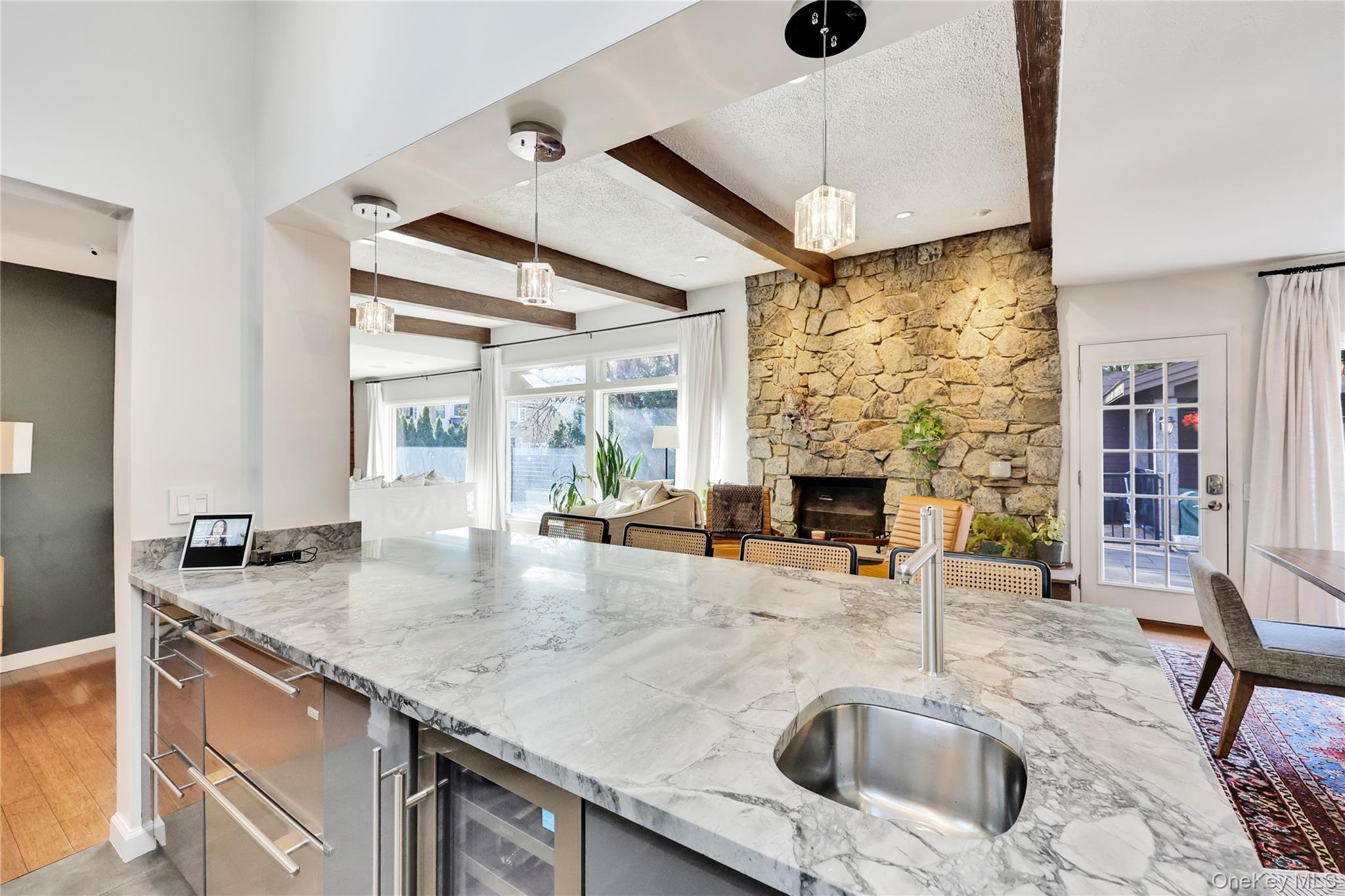 #18 photo, 41 Erick Avenue, Нассау ‖ Hewlett , NY 11557