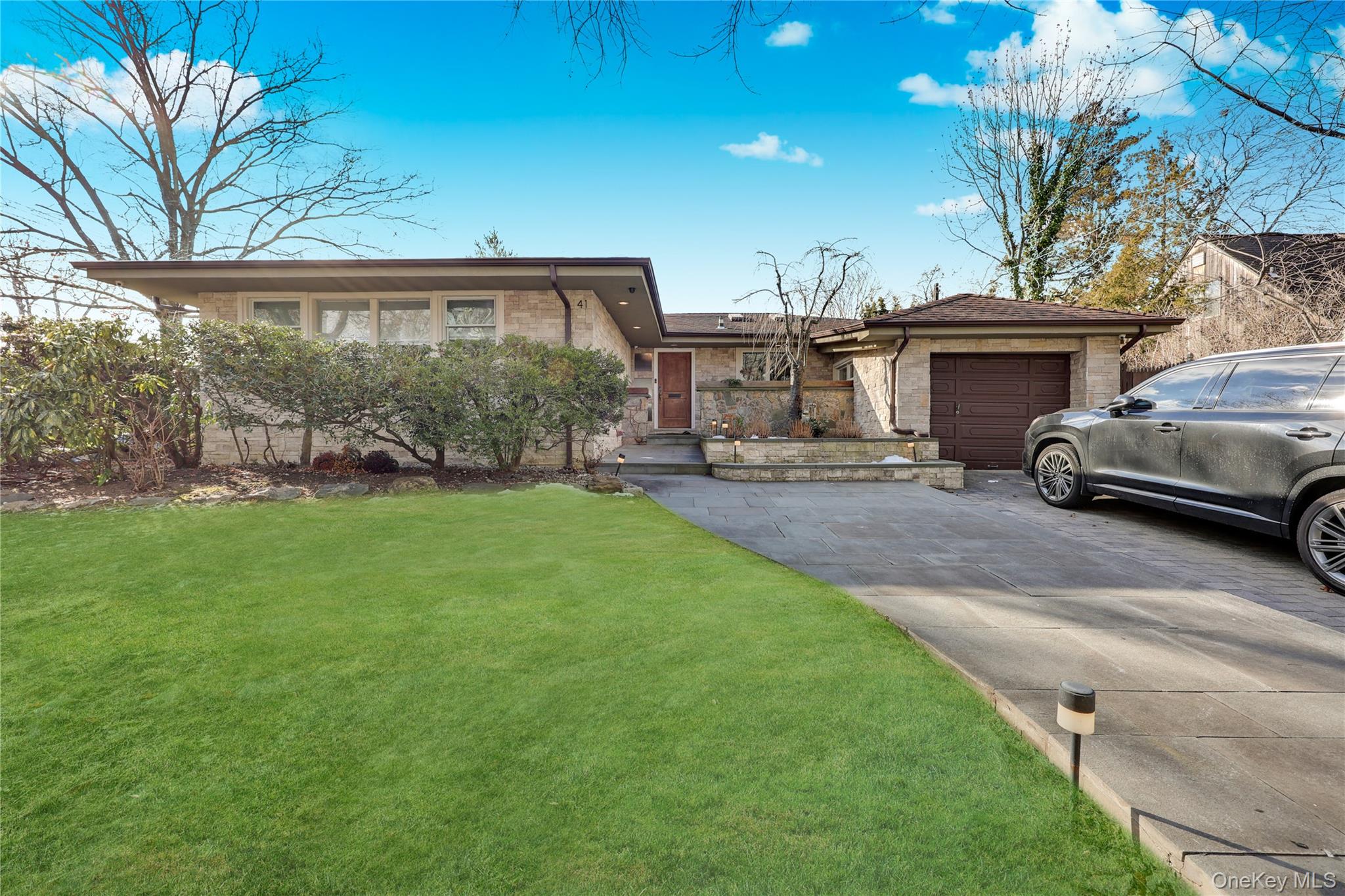 #2 photo, 41 Erick Avenue, Нассау ‖ Hewlett , NY 11557