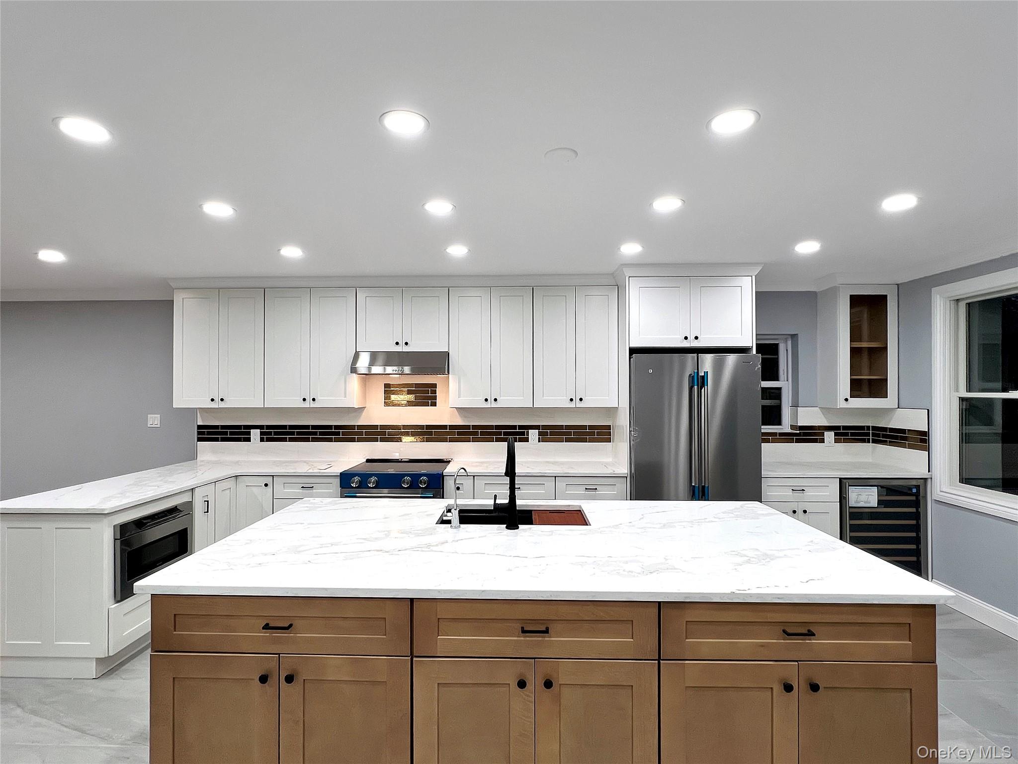 #3 photo, 1020 Stewart Avenue, Bethpage , NY 11714