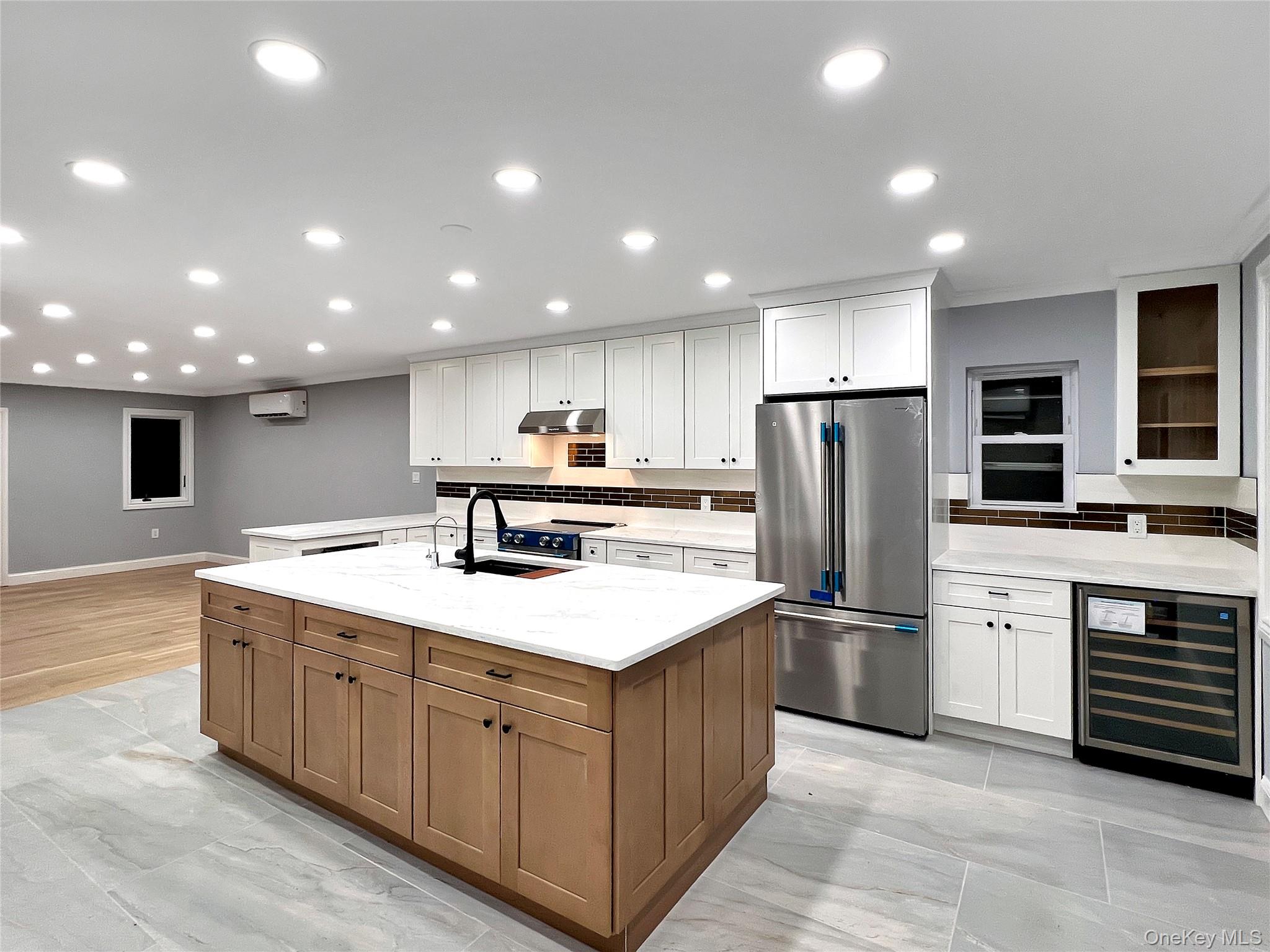 #4 photo, 1020 Stewart Avenue, Bethpage , NY 11714