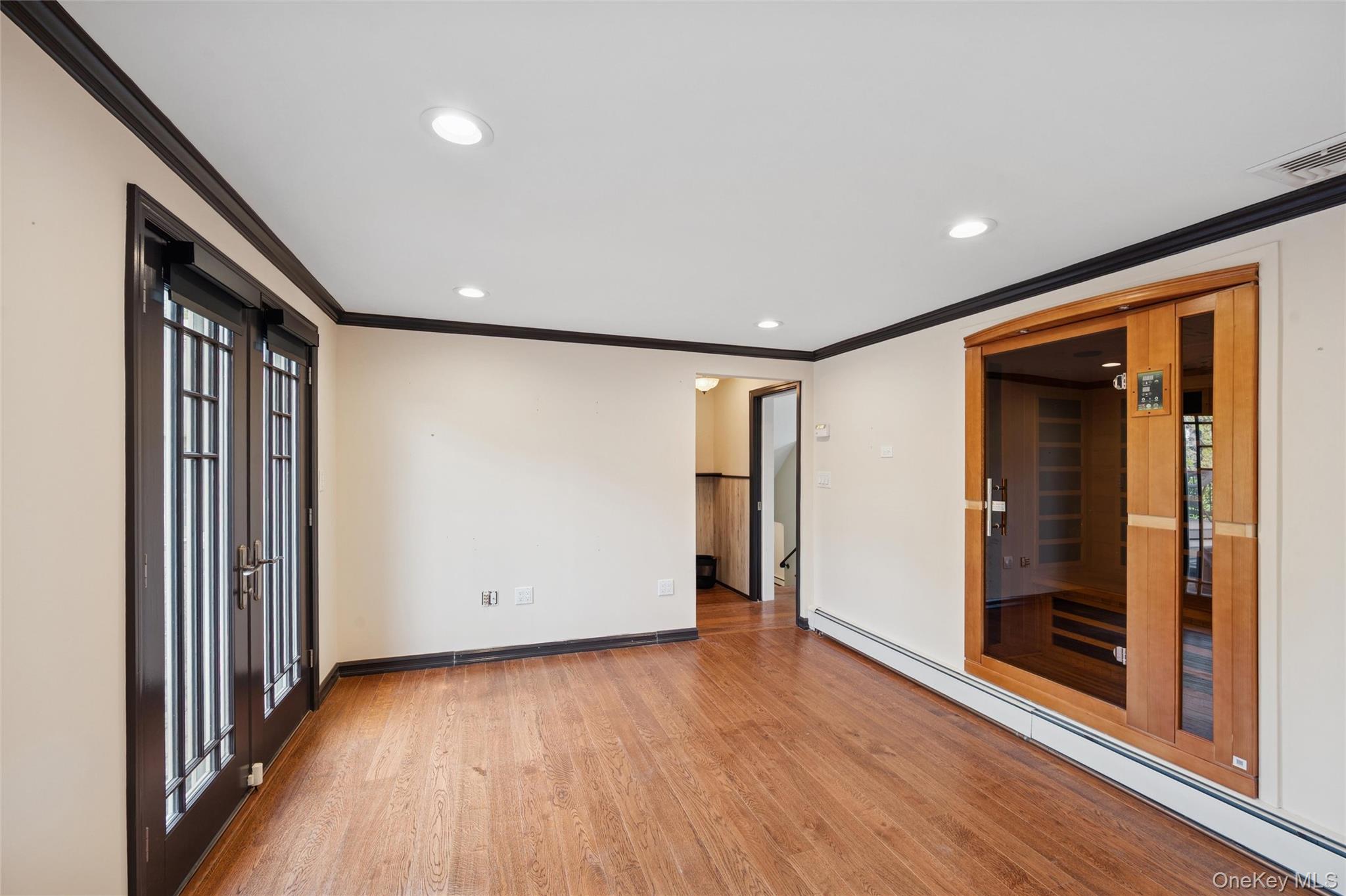 #11 photo, 1123 Bernard Drive, Westbury , NY 11590