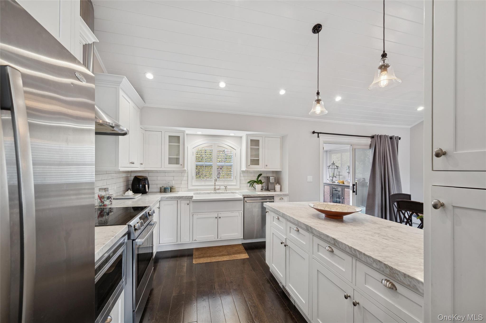 #18 photo, 1123 Bernard Drive, Westbury , NY 11590