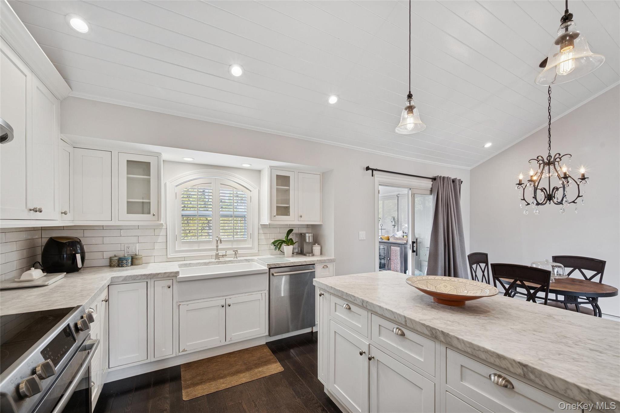 #20 photo, 1123 Bernard Drive, Westbury , NY 11590