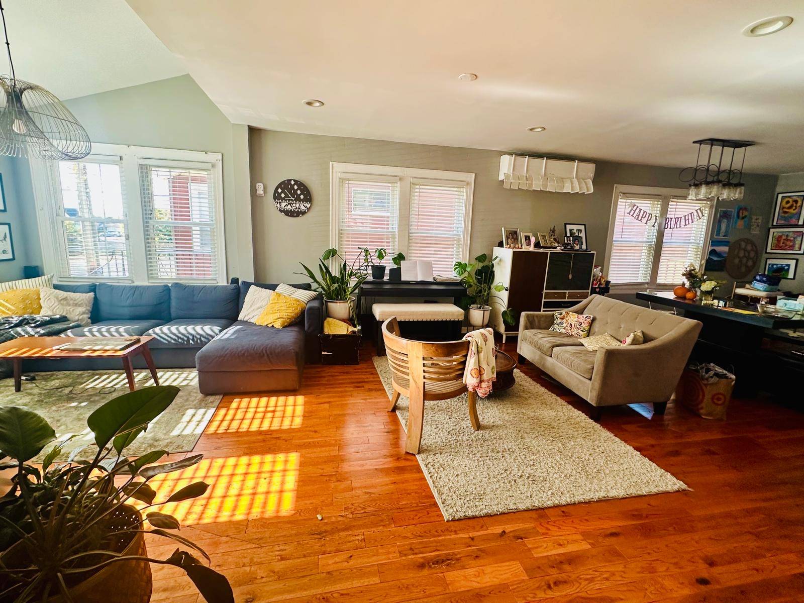 #17 photo, 207-03 34th AVE, BAYSIDE , NY 11361