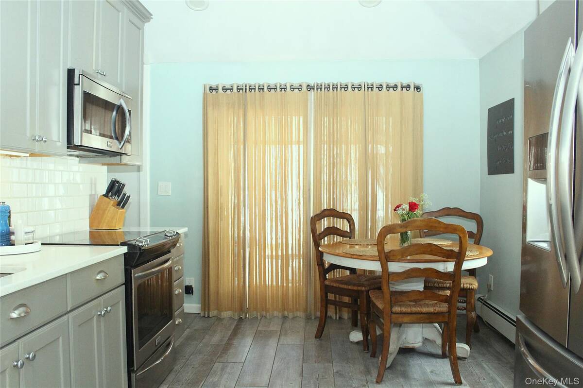 #7 photo, 1346 Pine Drive, Bay Shore , NY 11706