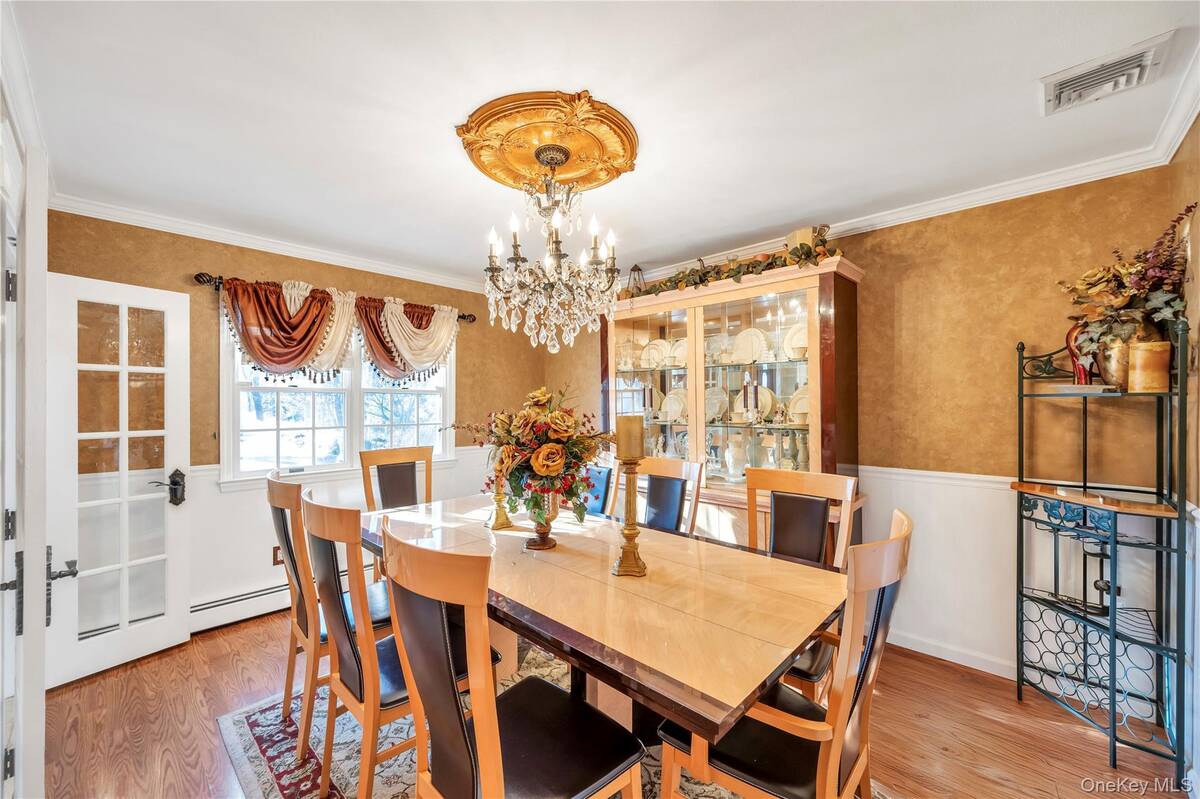 #21 photo, 17 Wall Street, Саффолк ‖ Port Jefferson Station , NY 11776