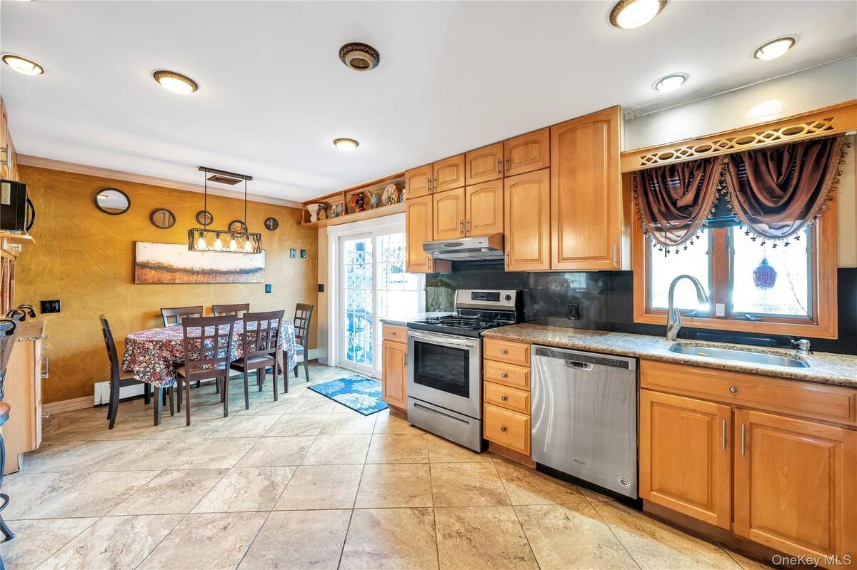 #27 photo, 17 Wall Street, Саффолк ‖ Port Jefferson Station , NY 11776