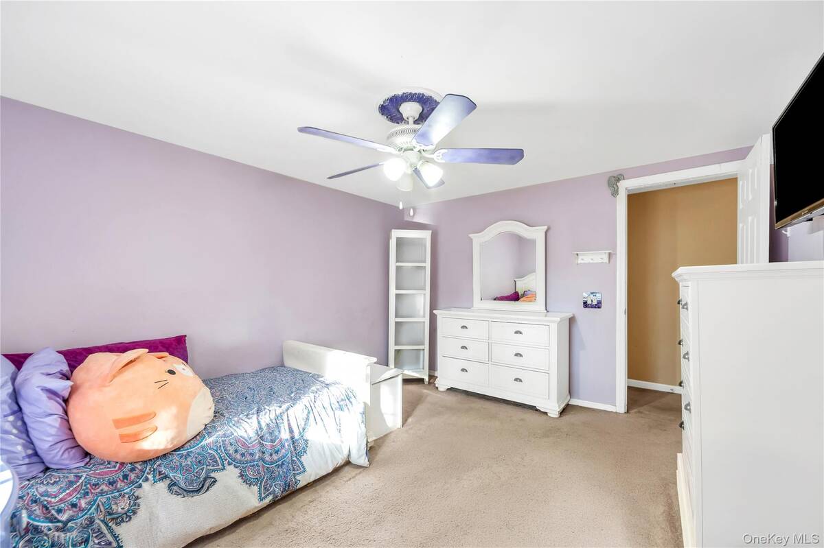 #43 photo, 17 Wall Street, Саффолк ‖ Port Jefferson Station , NY 11776