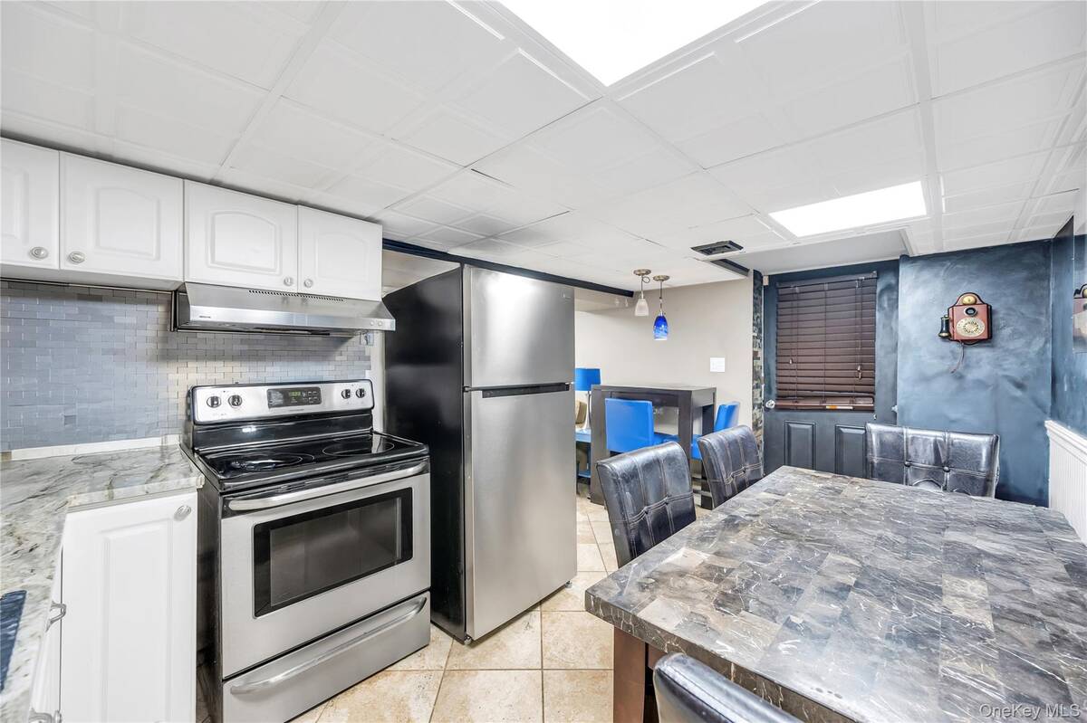 #46 photo, 17 Wall Street, Саффолк ‖ Port Jefferson Station , NY 11776