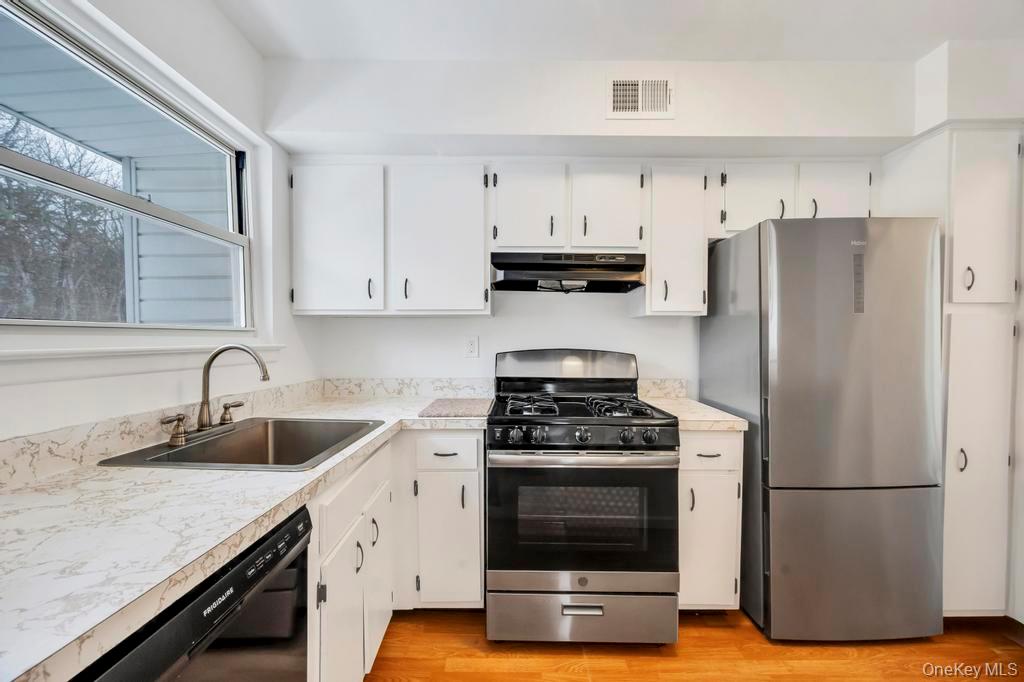 #18 photo, 85 Rocky Point Yaphank Road, #168, מחוז סאפוק Rocky Point , NY 11778