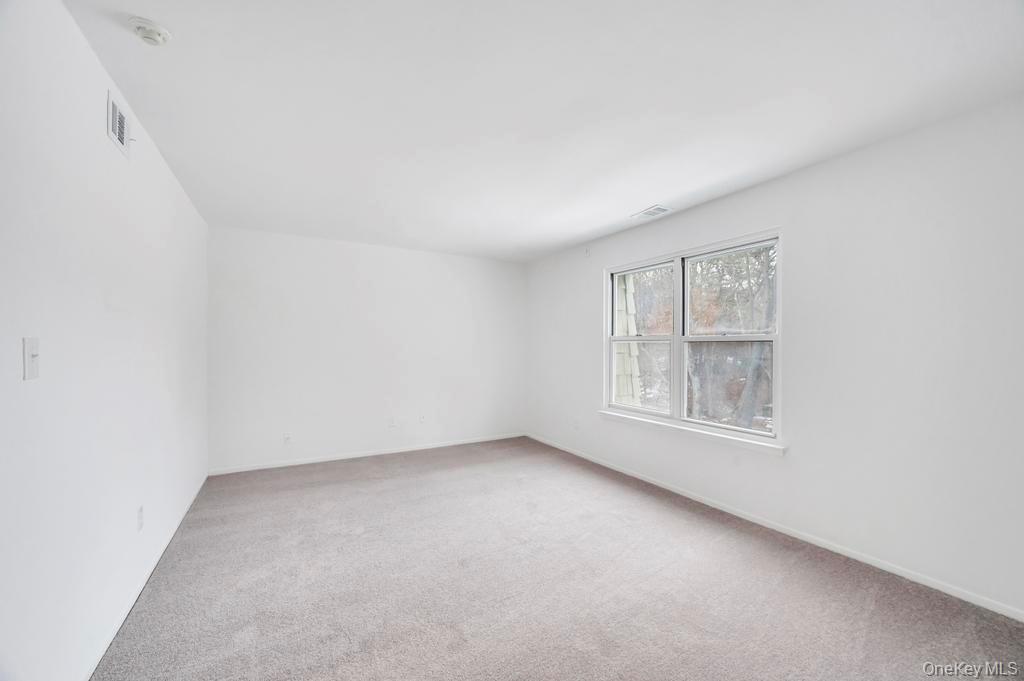 #24 photo, 85 Rocky Point Yaphank Road, #168, מחוז סאפוק Rocky Point , NY 11778