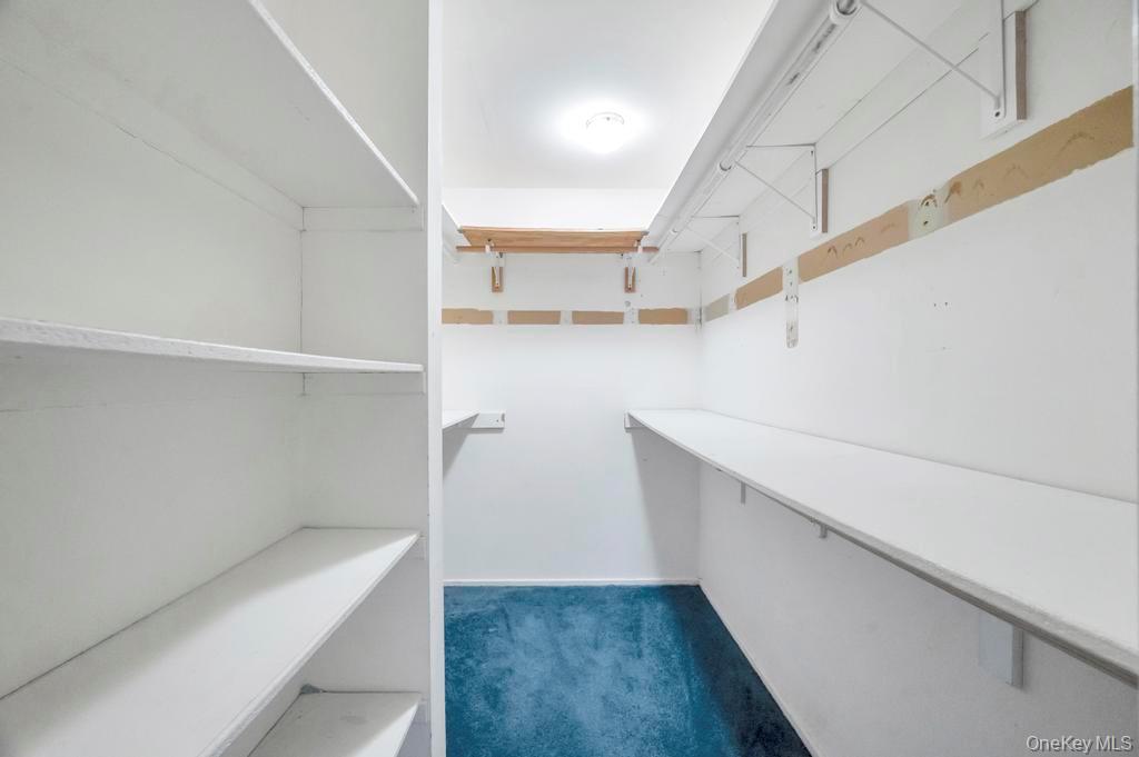 #20 photo, 40 Richmond Boulevard, #3B, Ronkonkoma , NY 11779