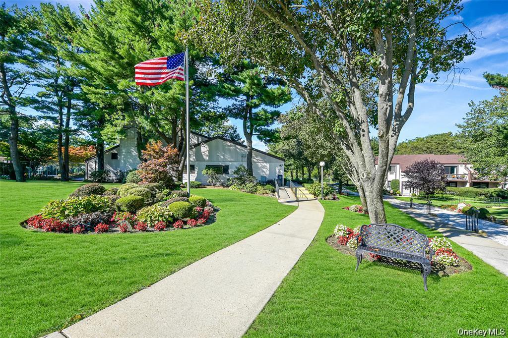 #21 photo, 40 Richmond Boulevard, #3B, Ronkonkoma , NY 11779