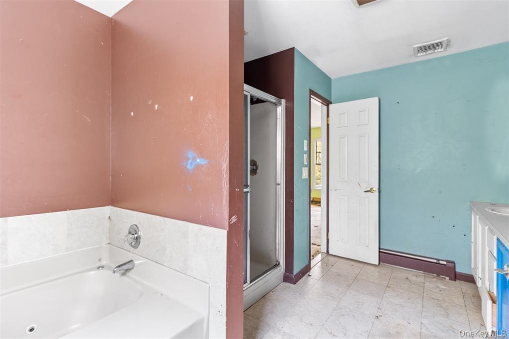 #14 photo, 34 Andys Lane, Eastport , NY 11941