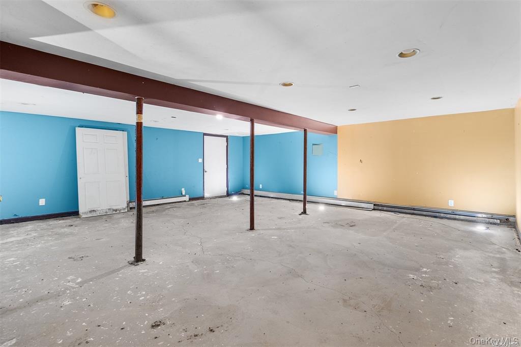 #22 photo, 34 Andys Lane, Eastport , NY 11941