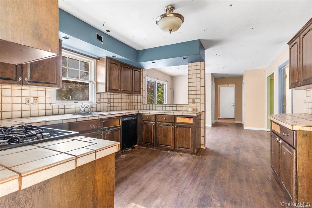 #5 photo, 34 Andys Lane, Eastport , NY 11941