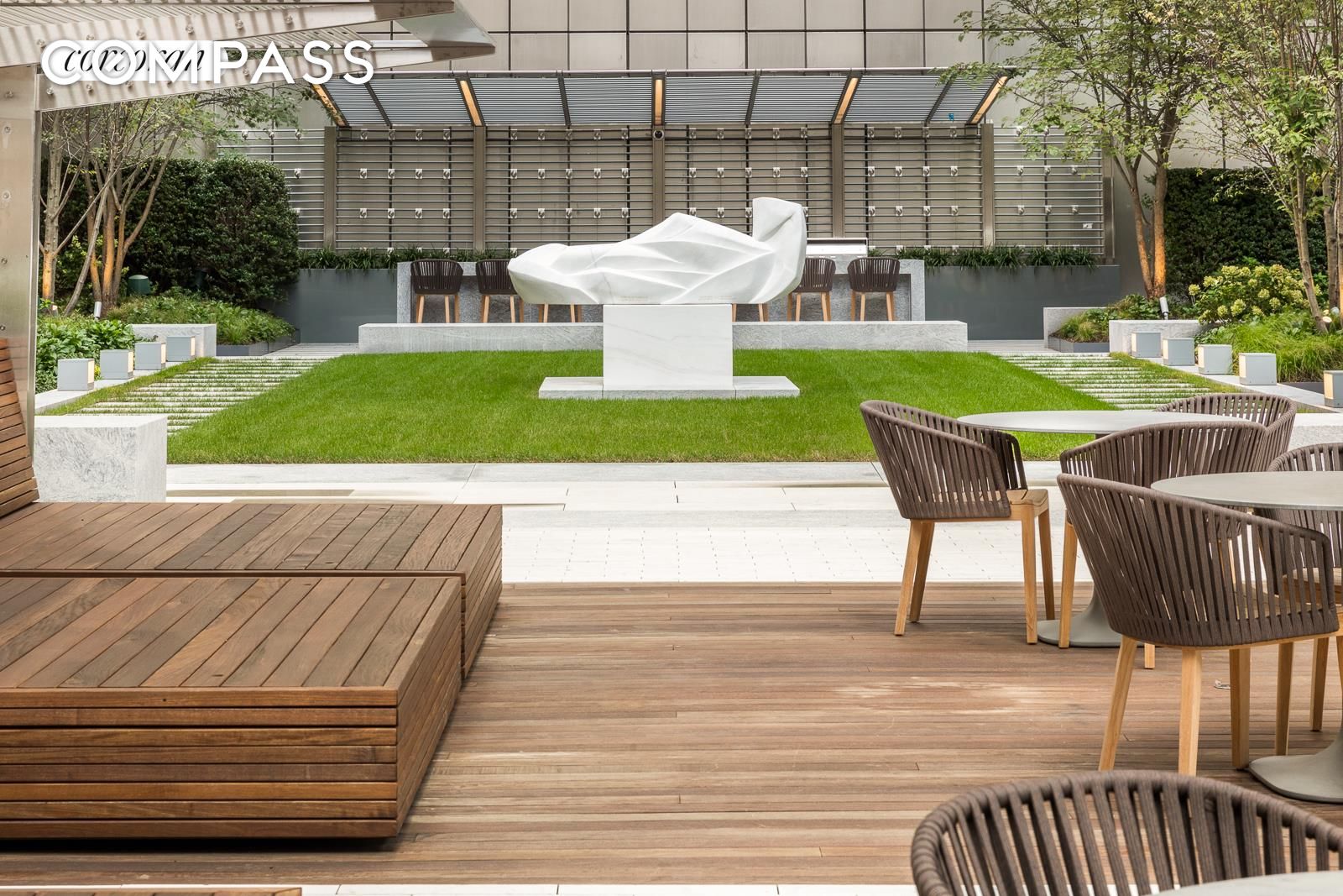 #19 photo, New York City, Midtown , NY 10019