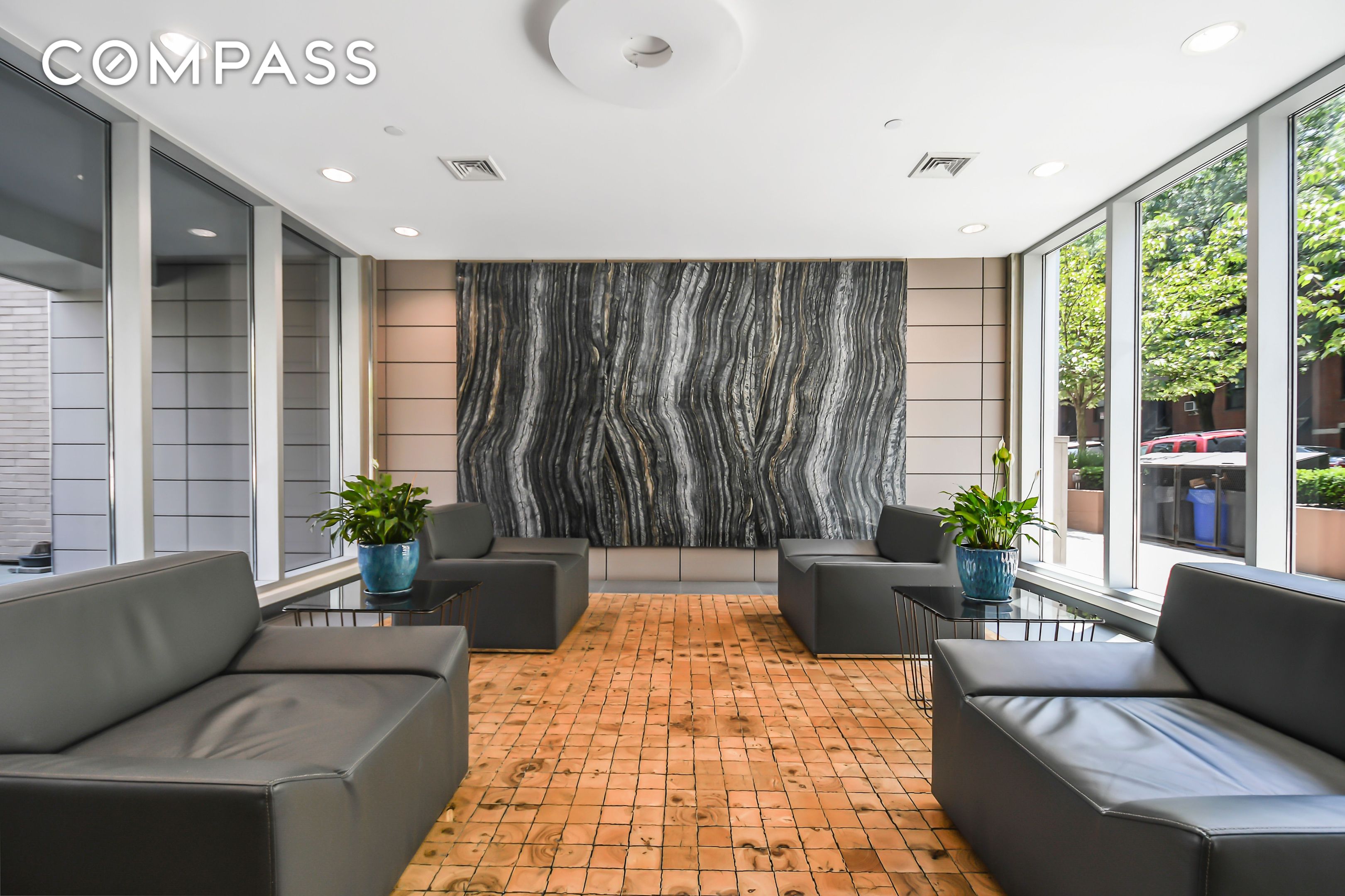 #8 photo, Brooklyn, Williamsburg , NY 11249