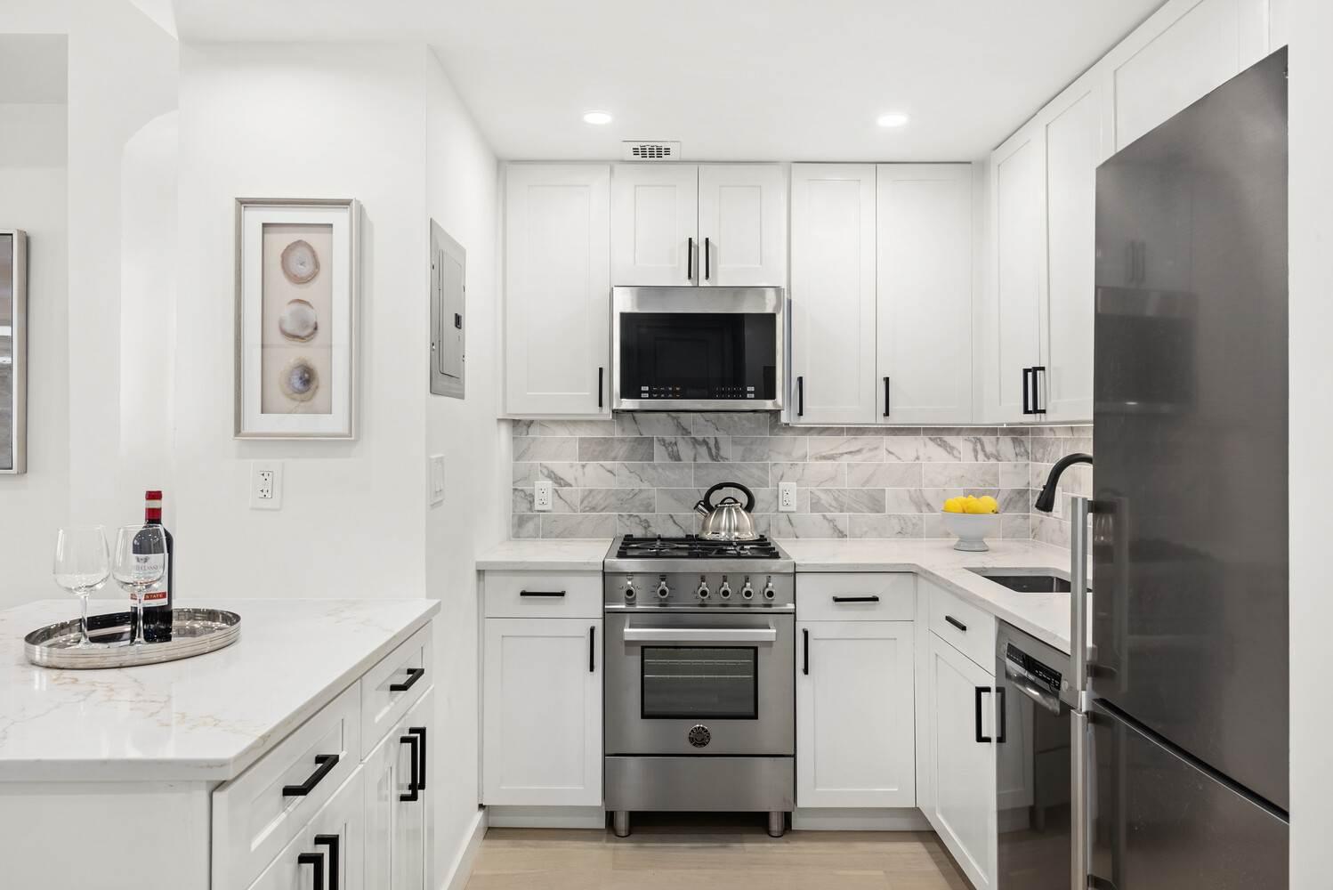 #6 photo, 470 W 24TH Street, Chelsea , NY 10011