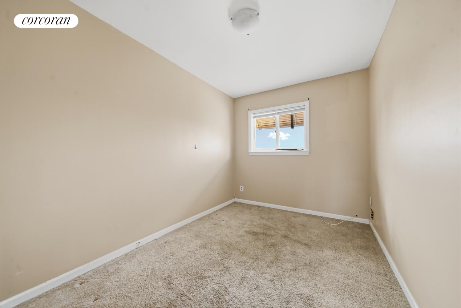 #17 photo, 4246 E TREMONT Avenue, Throgs Neck , NY 10465