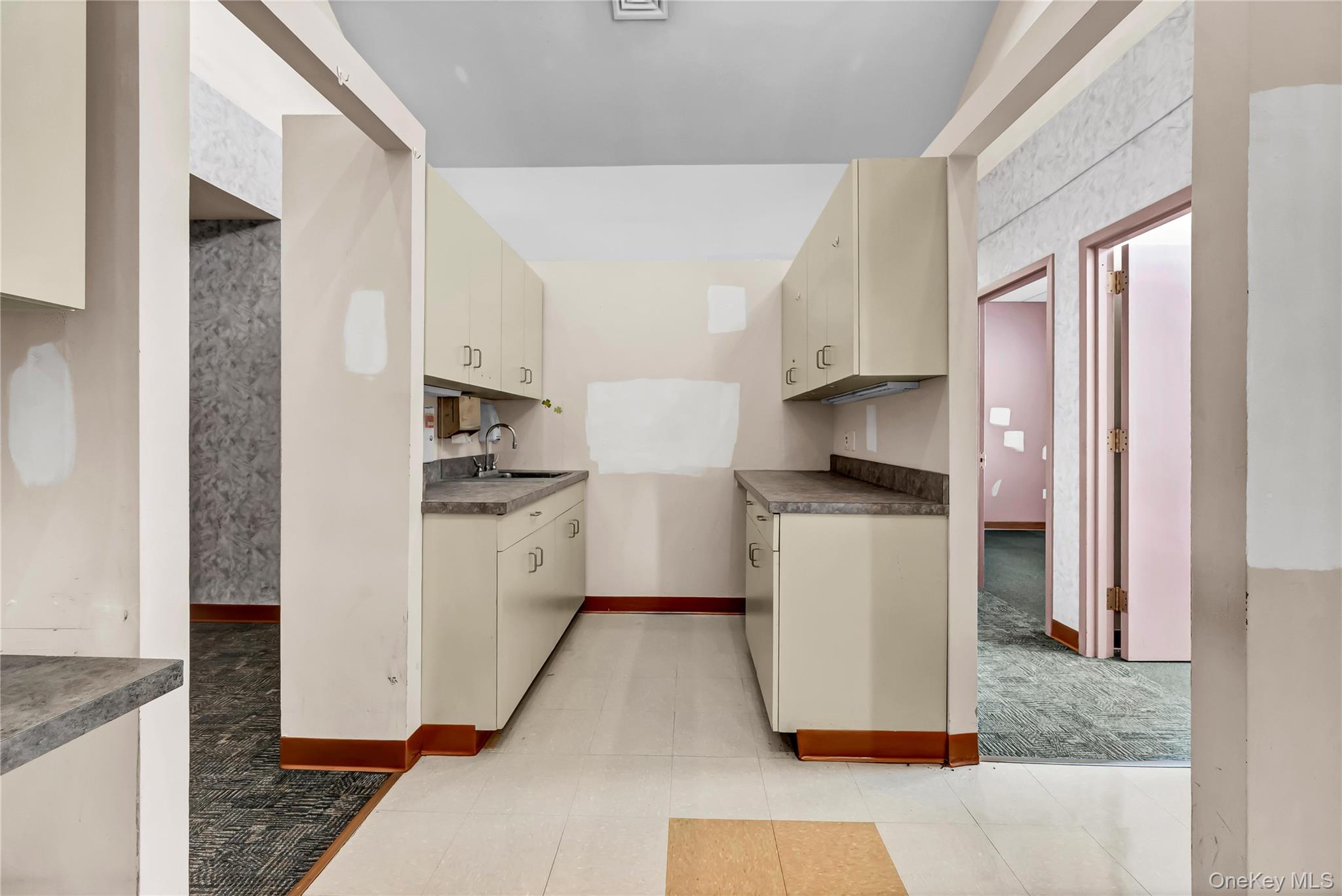 #16 photo, 48 Route 6, Yorktown Heights , NY 10598