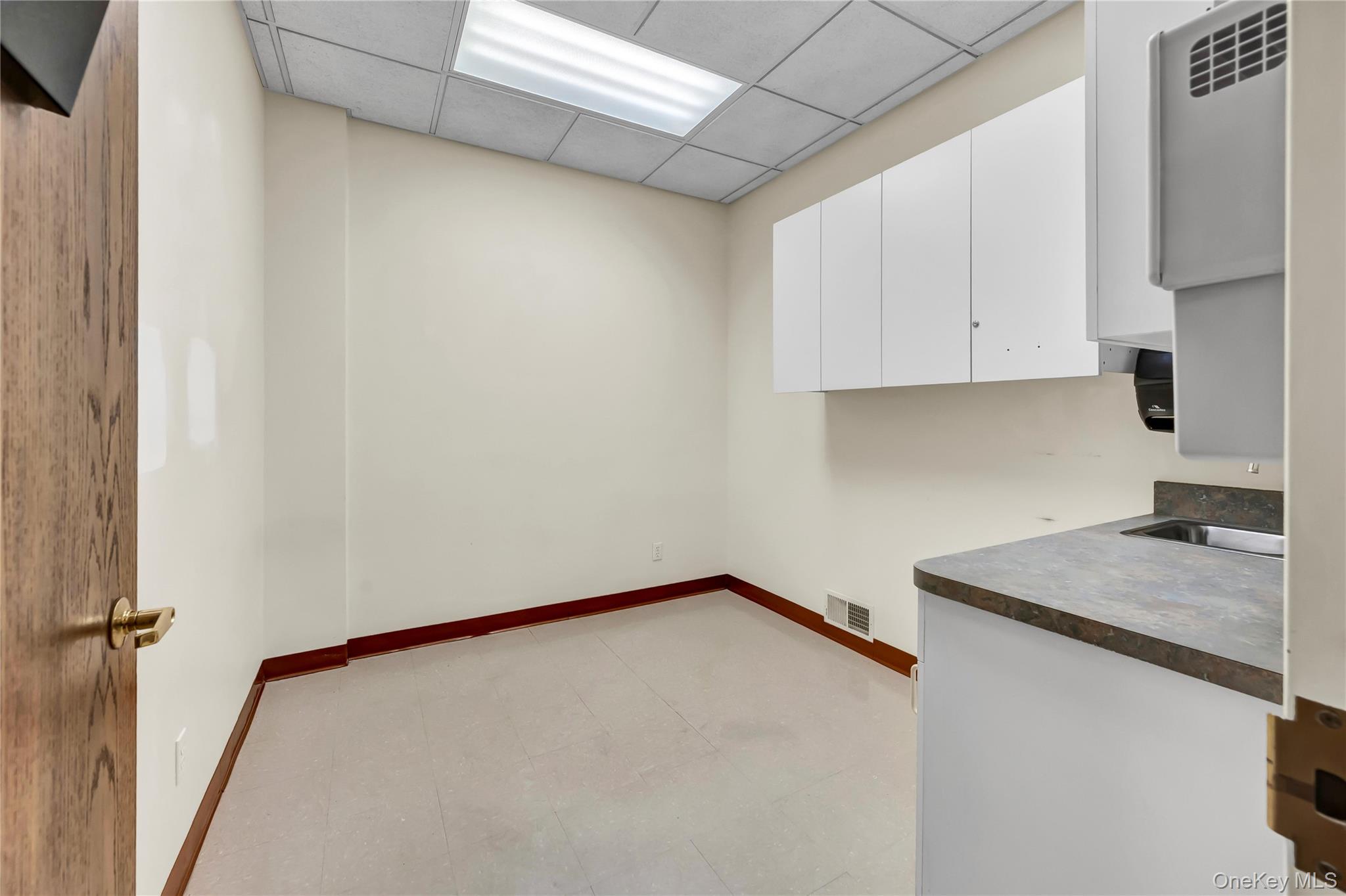 #11 photo, 48 Route 6, Yorktown Heights , NY 10598