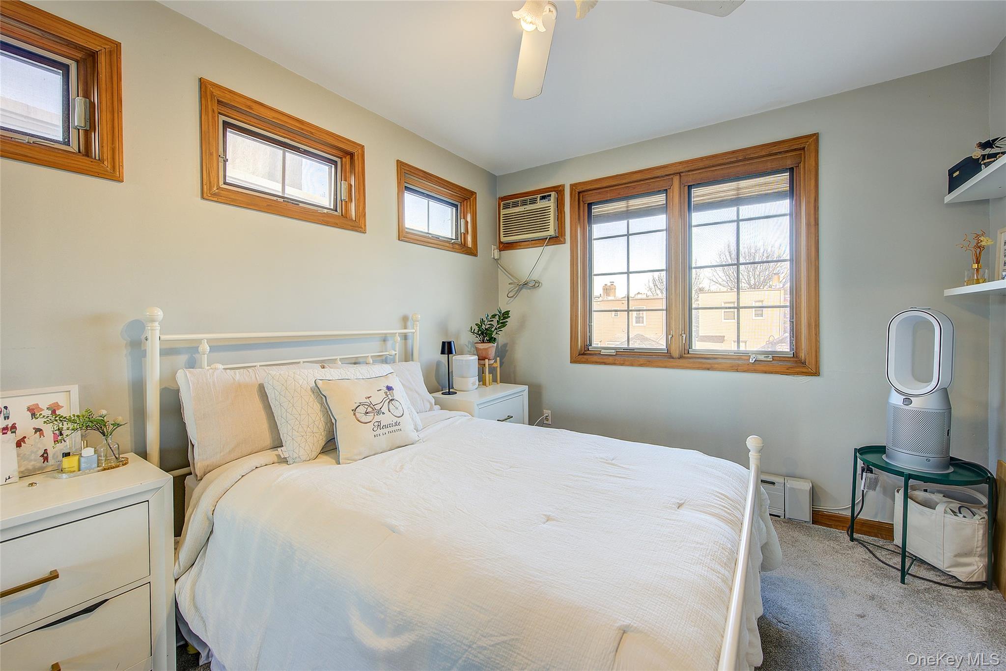 #14 photo, 66-71 74th Street, Middle Village , NY 11379