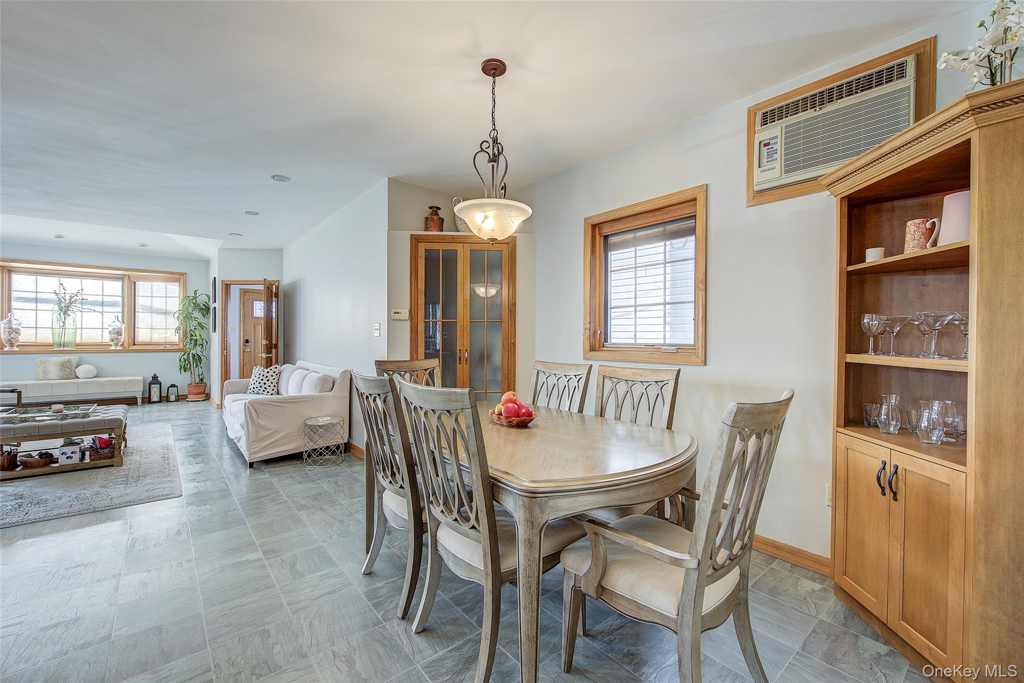 #5 photo, 66-71 74th Street, Middle Village , NY 11379