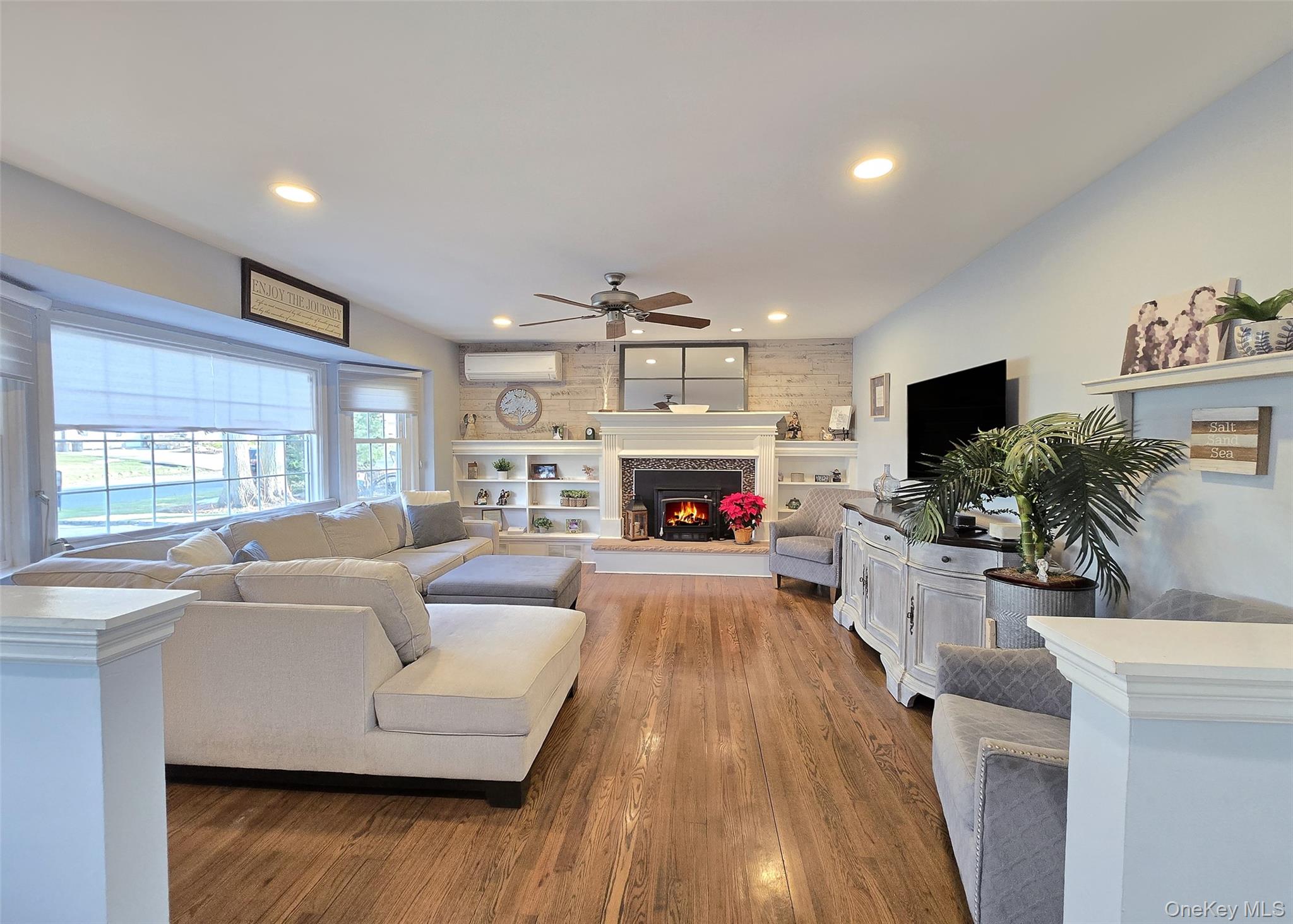 #2 photo, 94 Clarendon Road, سوفولك Ronkonkoma , NY 11779