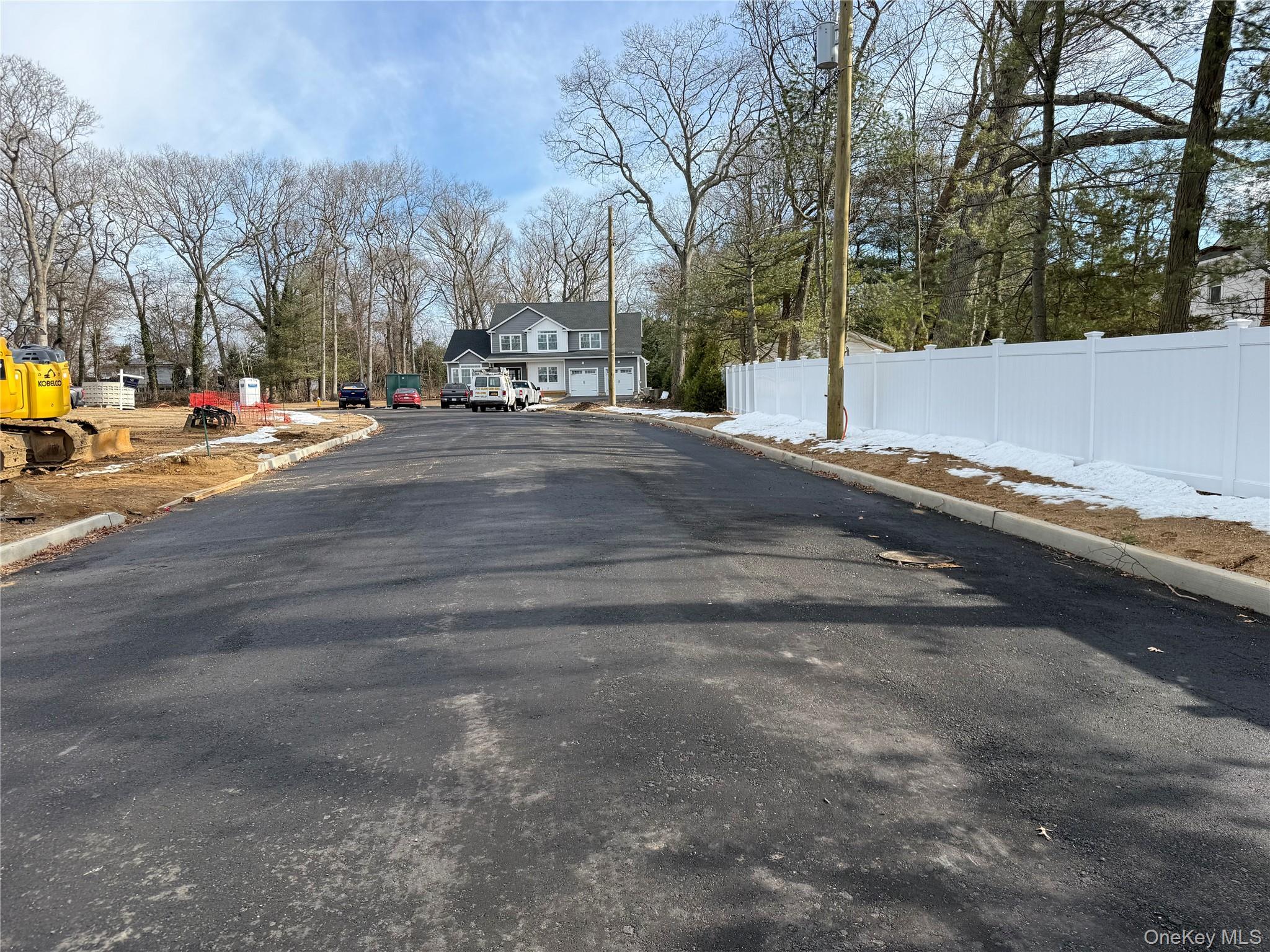 #4 photo, 1 Lotto Court, سوفولك Lake Grove , NY 11755