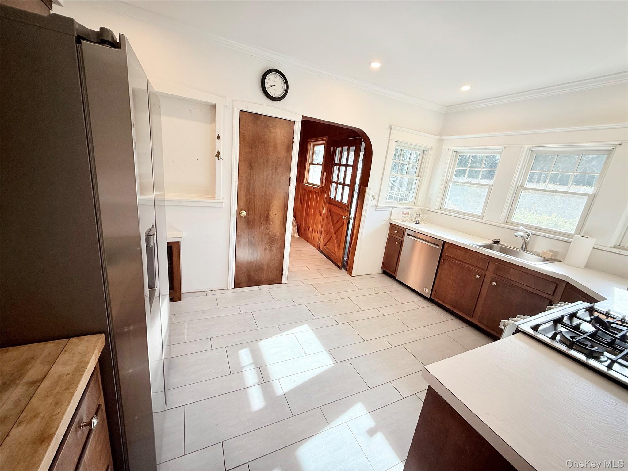 #8 photo, 34 Maple Avenue, Northport , NY 11768