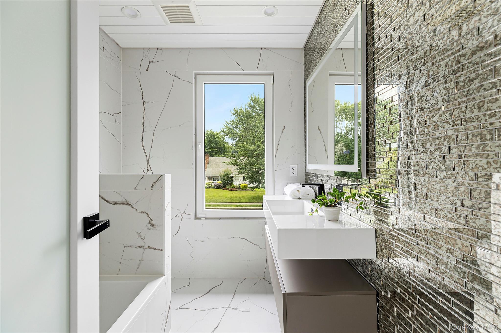 #16 photo, 132 Arthur Street, 长岛 花园城 Garden City , NY 11530