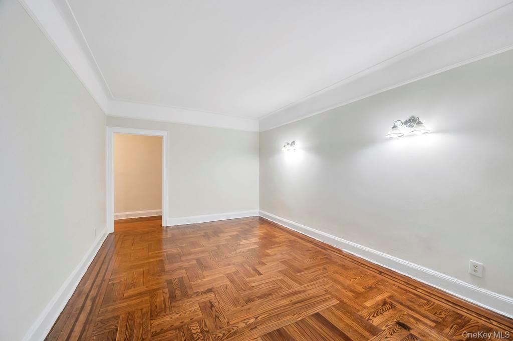 #13 photo, 4333 46th Street, קווינס Sunnyside , NY 11104