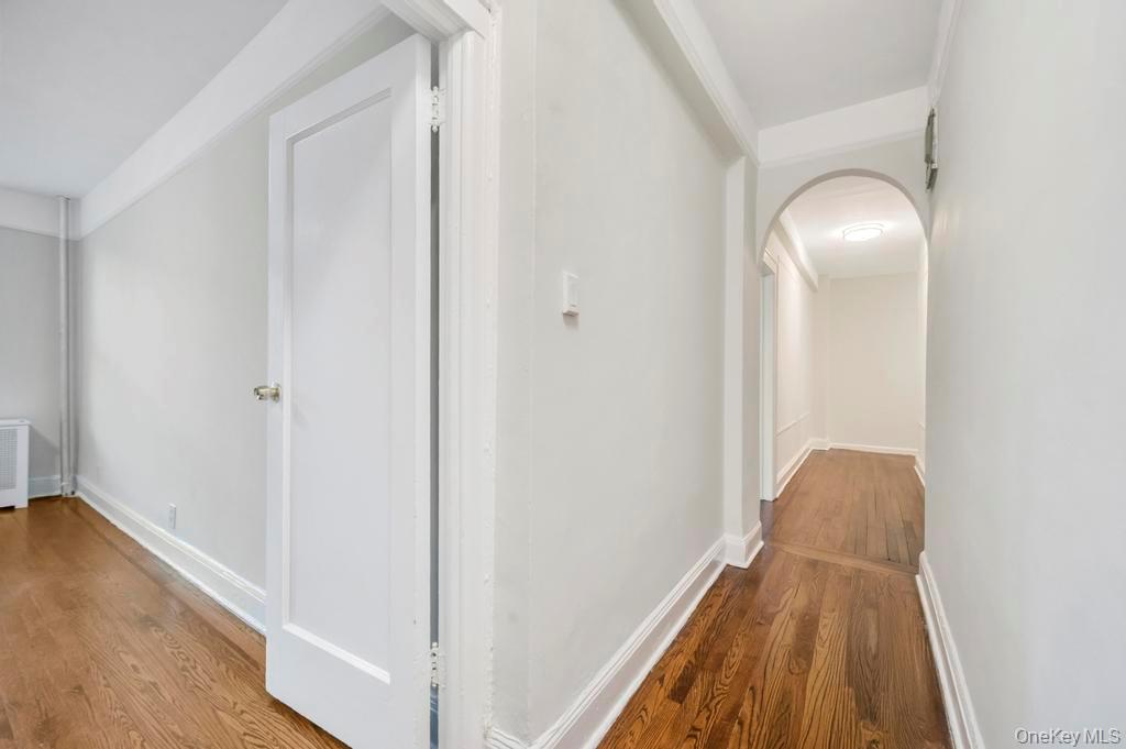 #15 photo, 4333 46th Street, קווינס Sunnyside , NY 11104