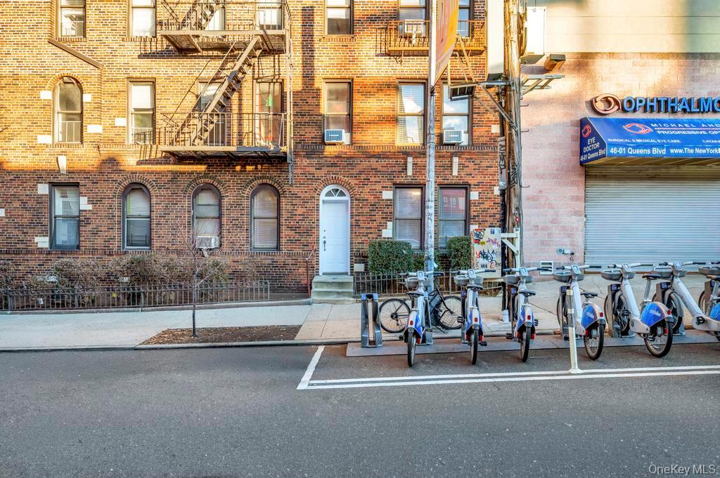 #3 photo, 4333 46th Street, קווינס Sunnyside , NY 11104