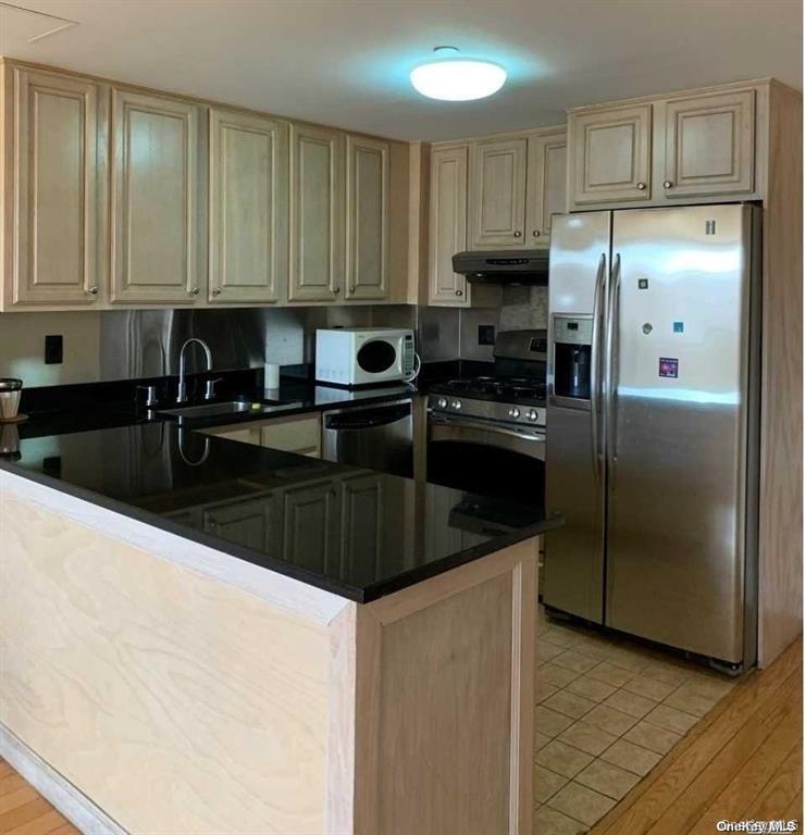 #3 photo, 133-38 Sanford Avenue, Flushing , NY 11355