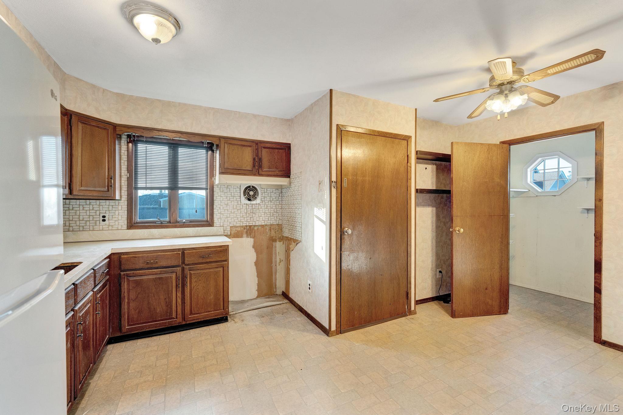 #19 photo, 254 N Richmond Avenue, Massapequa , NY 11758