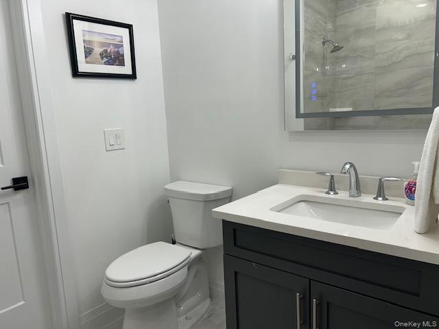 #8 photo, 21105 Aspenwood Drive, Plainview , NY 11803