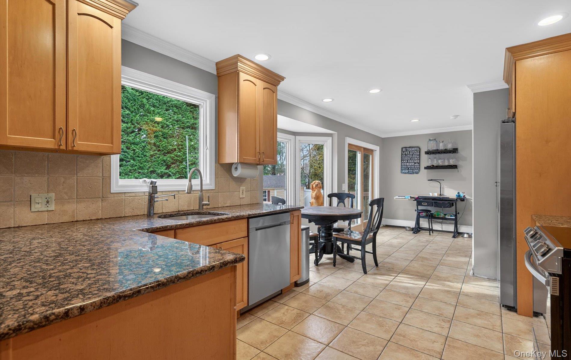 #15 photo, 18 Canterbury Lane, 東長島 Nesconset , NY 11767