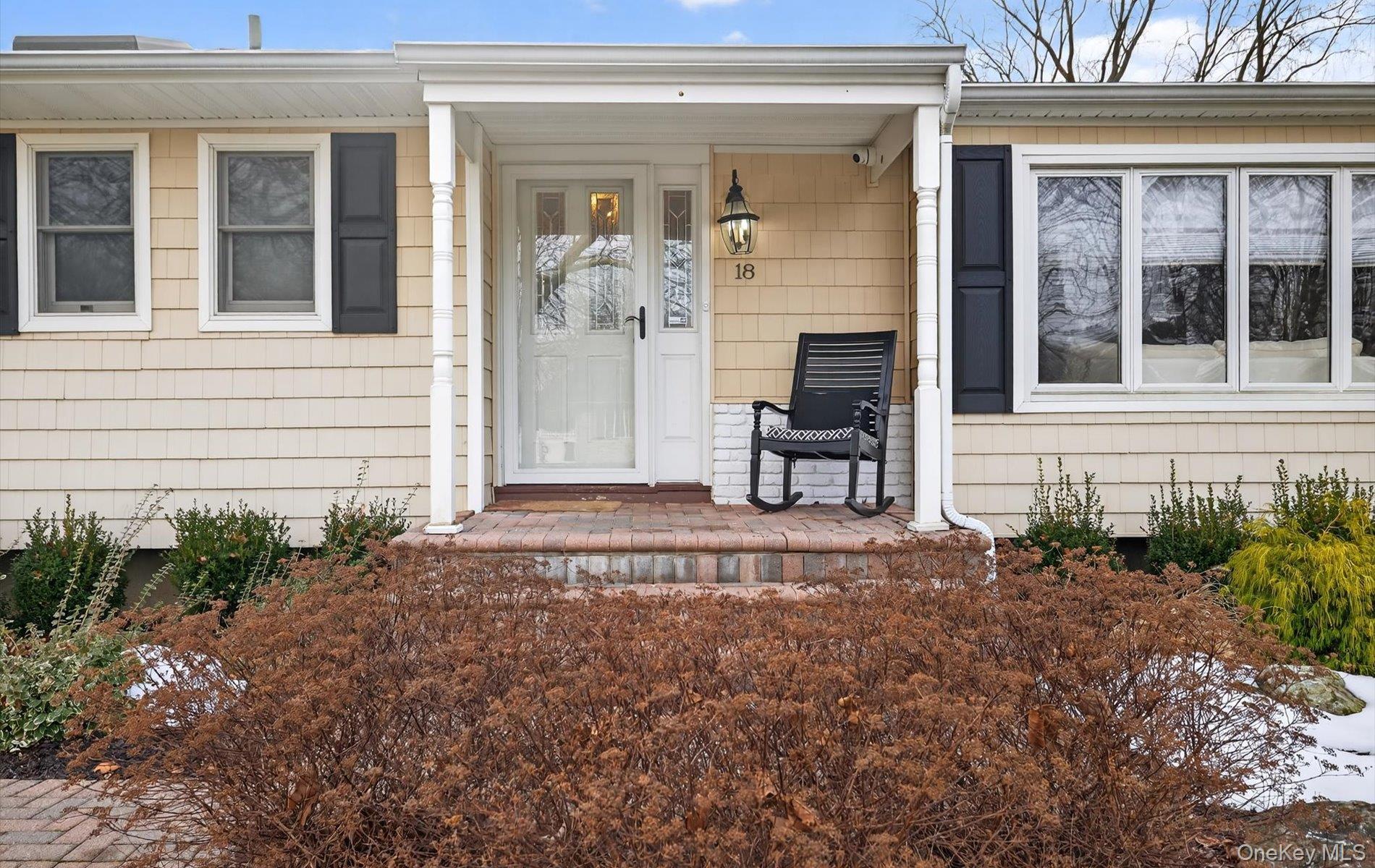 #3 photo, 18 Canterbury Lane, 東長島 Nesconset , NY 11767