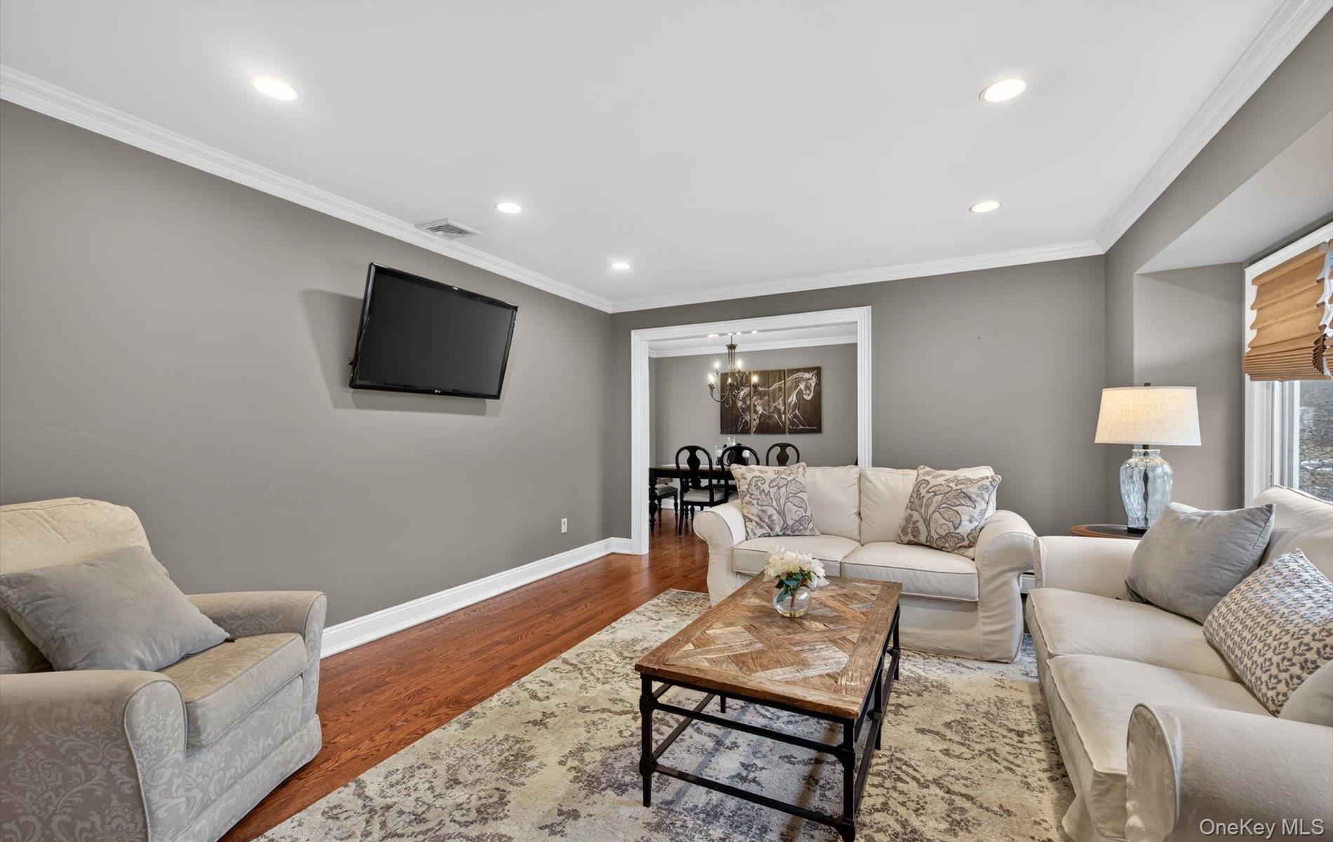 #9 photo, 18 Canterbury Lane, 東長島 Nesconset , NY 11767