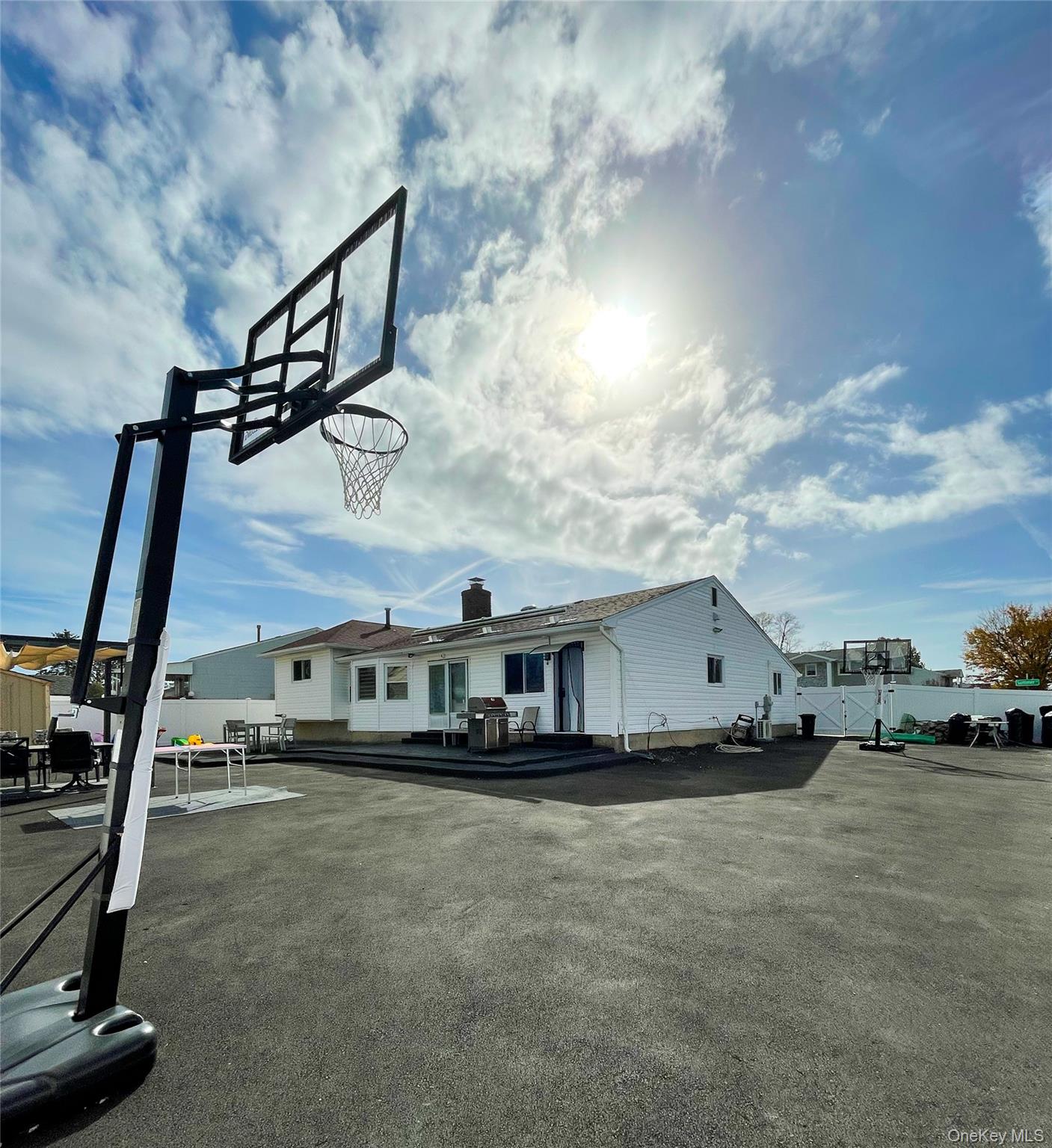 #14 photo, 1 Summer Lane, Amityville , NY 11701