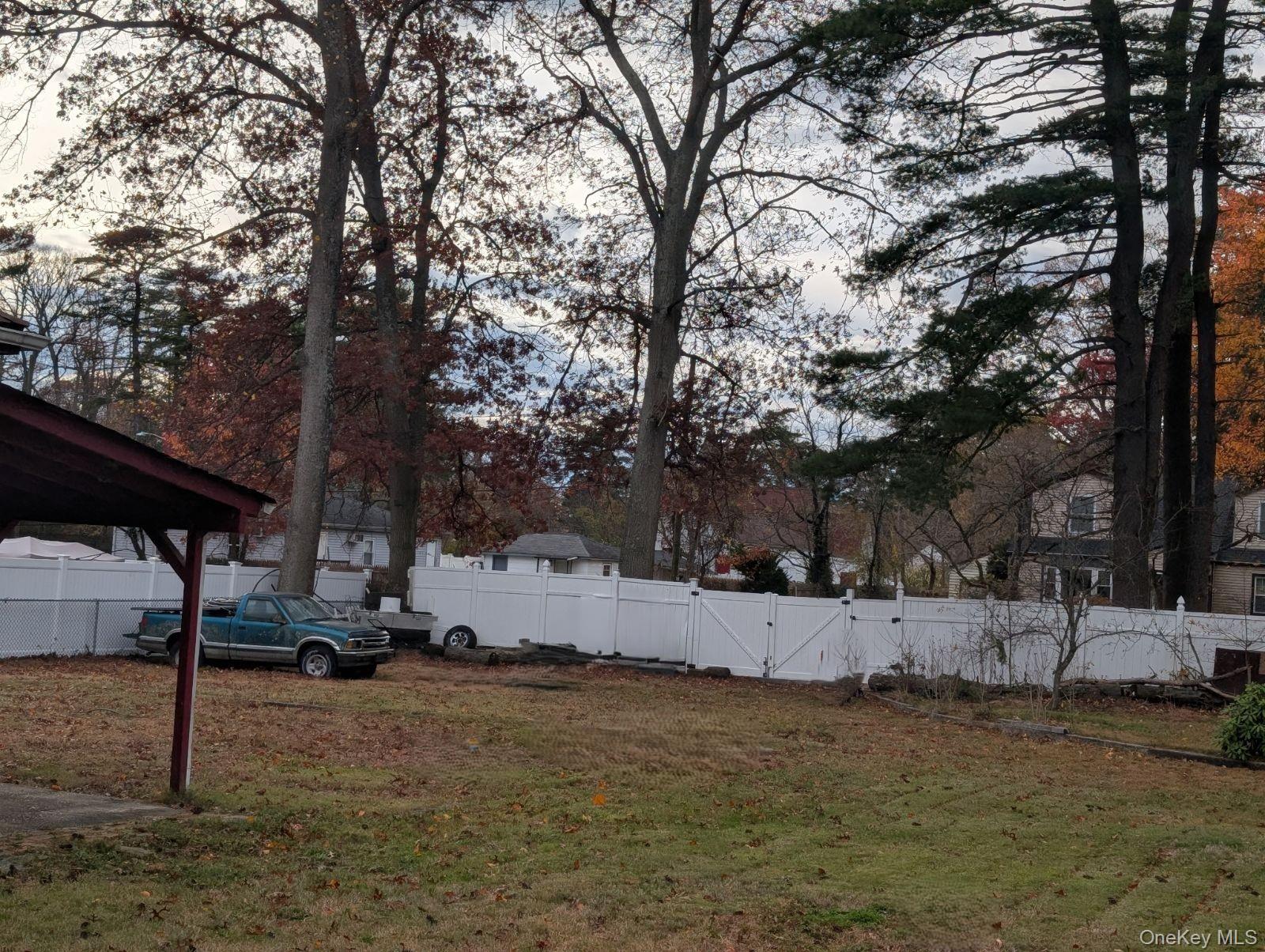 #11 photo, 132 8th Street, Brentwood , NY 11717