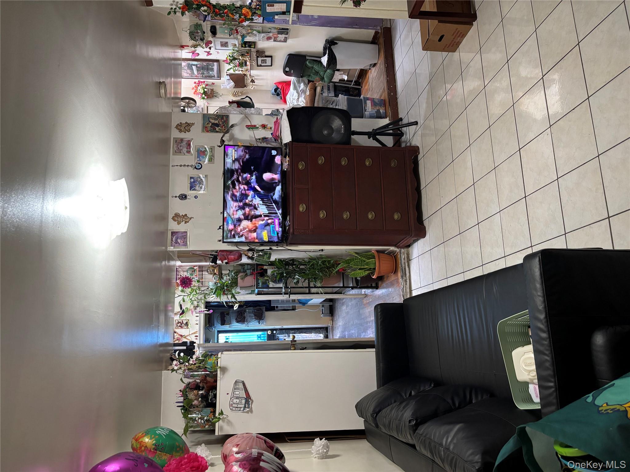 #2 photo, 9904 Northern Boulevard, קווינס Corona , NY 11368