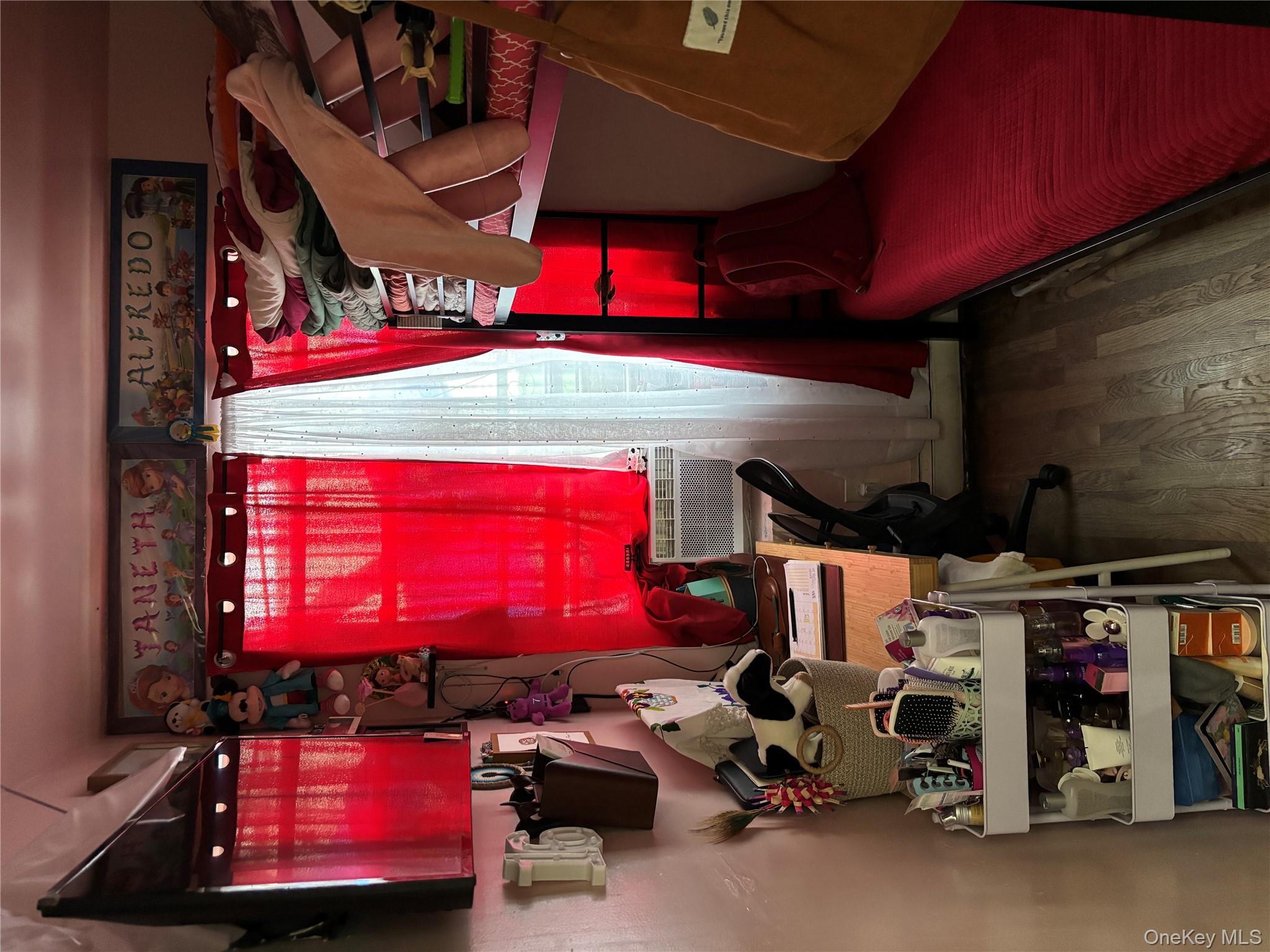 #6 photo, 9904 Northern Boulevard, קווינס Corona , NY 11368