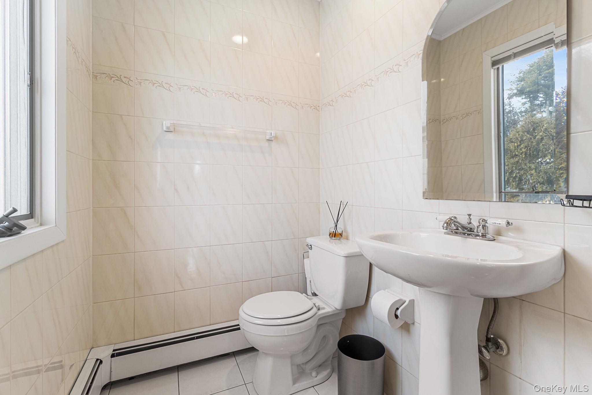 #11 photo, 49 Fairfield Drive, Dix Hills , NY 11746