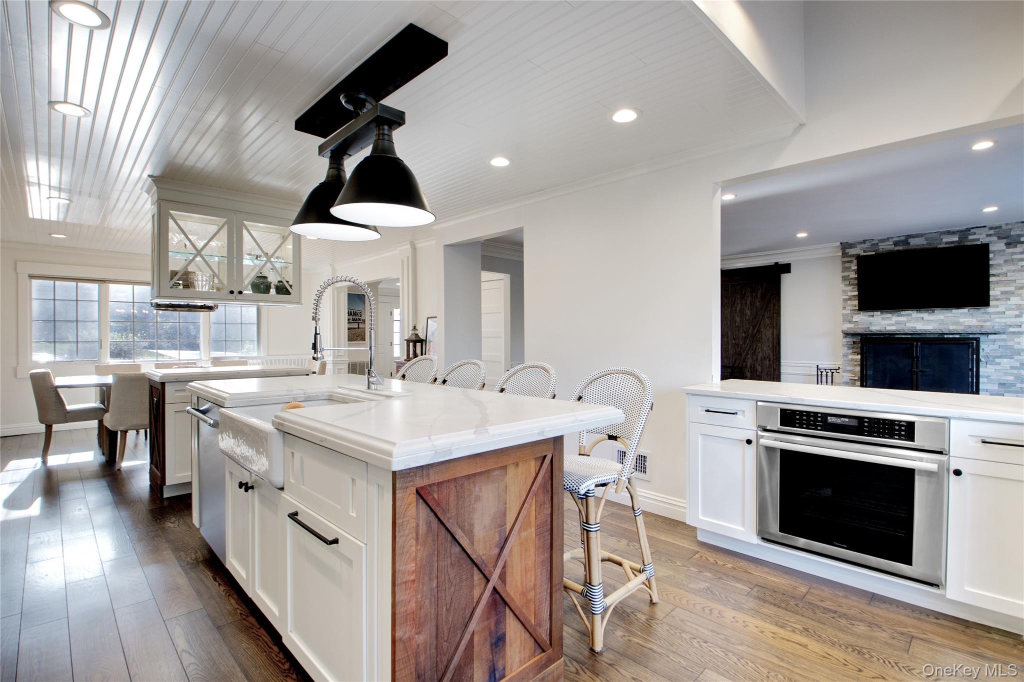 #14 photo, 220 Mimosa Drive, East Hills , NY 11576