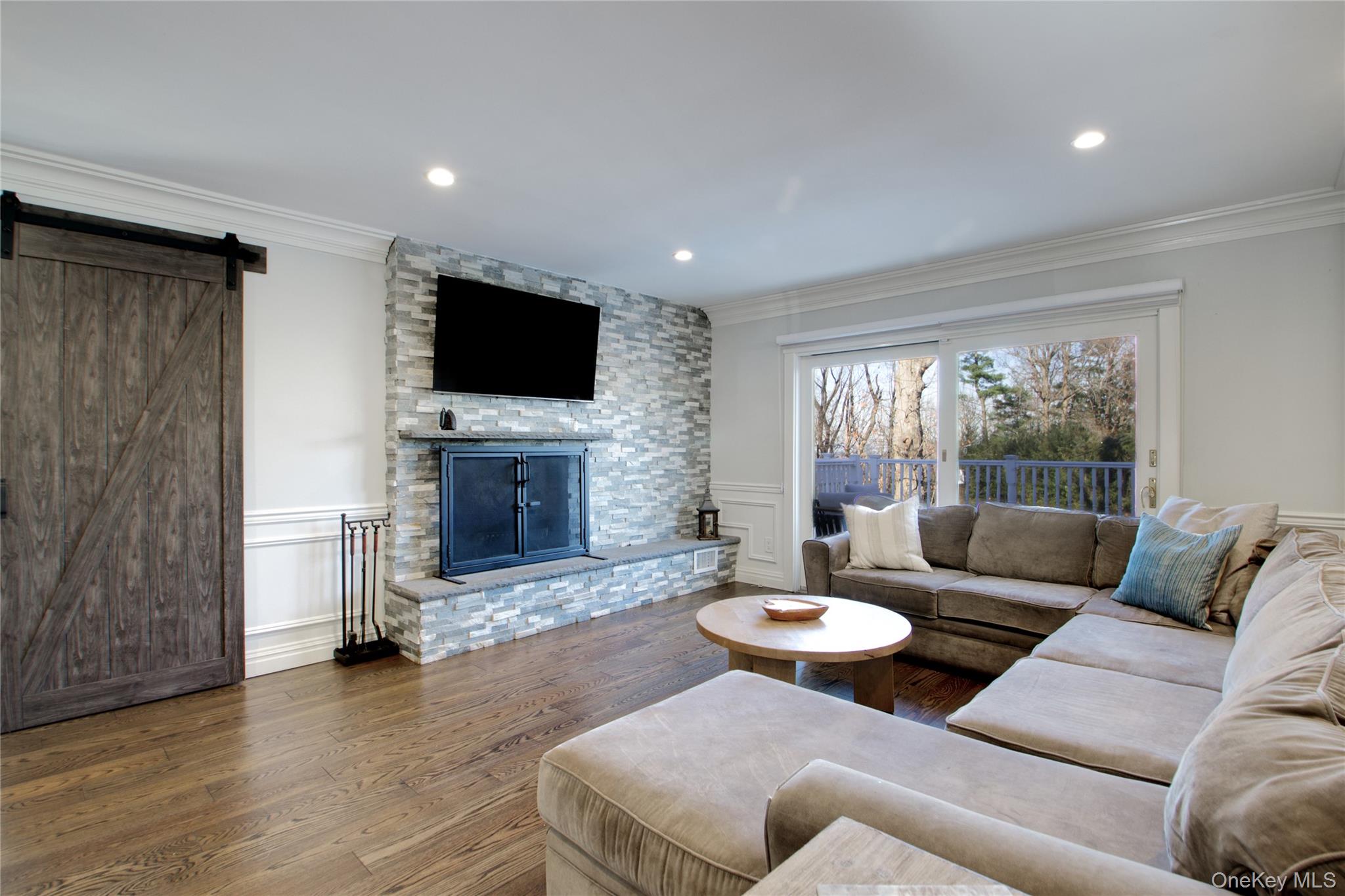 #16 photo, 220 Mimosa Drive, East Hills , NY 11576