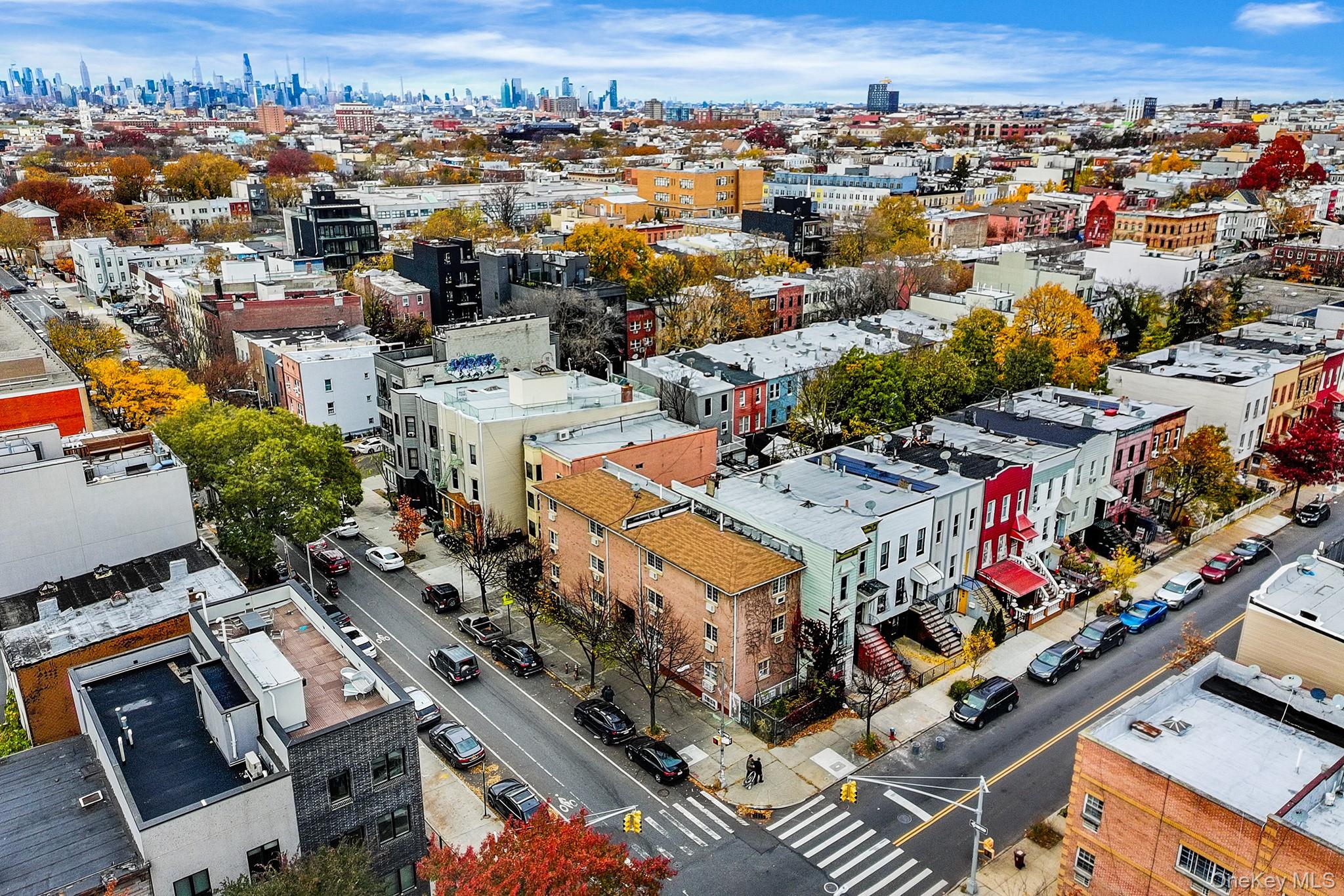 #3 photo, 693 Evergreen Avenue, 브루클린 Brooklyn , NY 11207