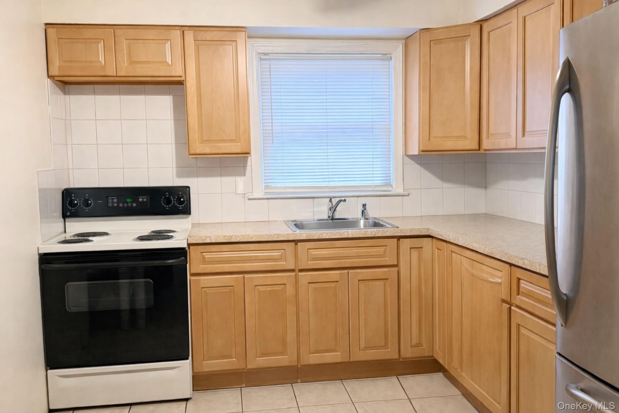 #1 photo, 9 Ivy Street, Farmingdale , NY 11735